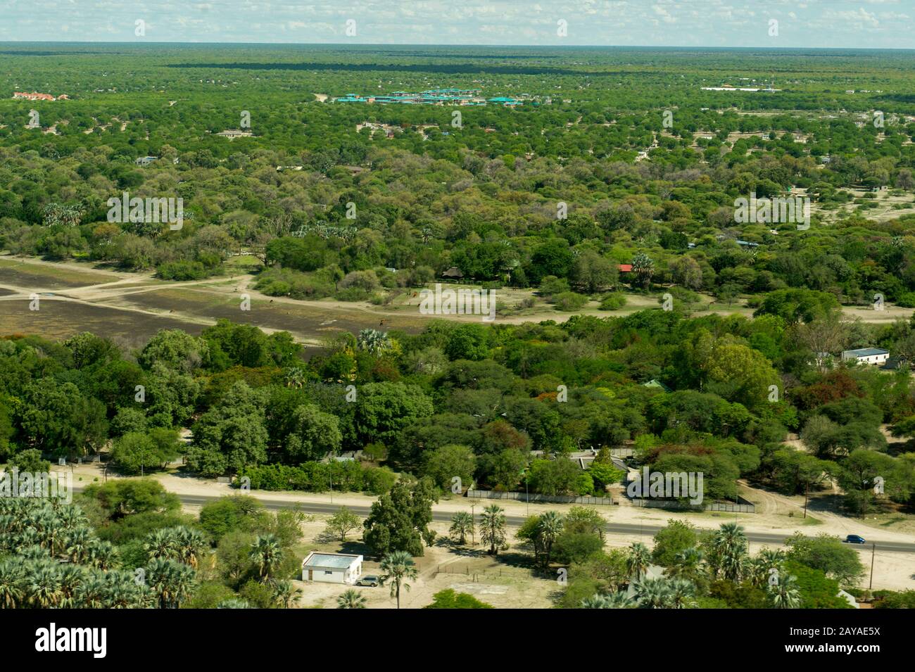 Vue aérienne de Maun depuis le vol vers le Delta d'Okavango, au Botswana. Banque D'Images