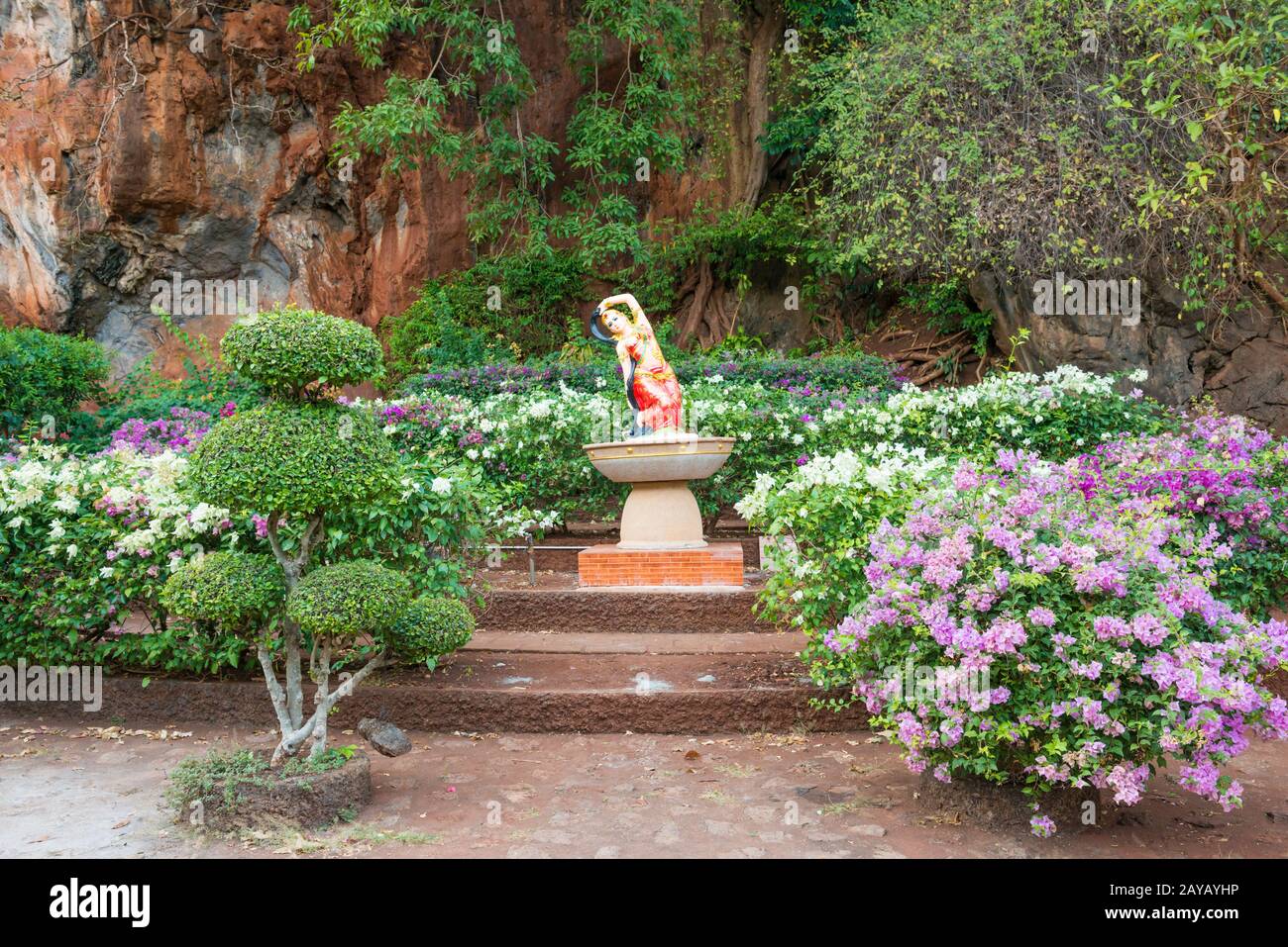 Statue de la déesse bouddhiste en Thaïlande Banque D'Images