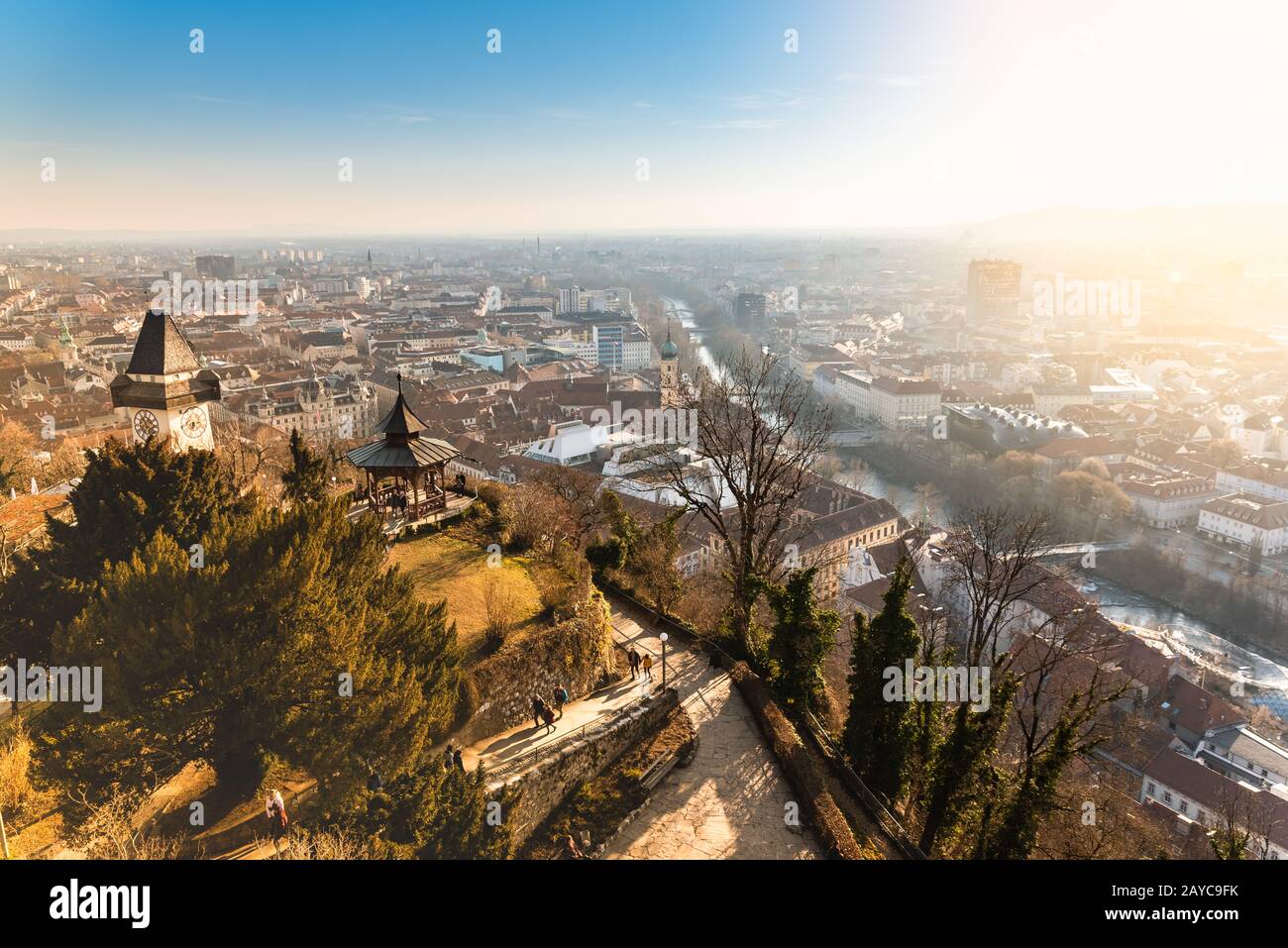 Vue de la colline du château de la ville de Graz Schlossberg, destination de voyage. Banque D'Images