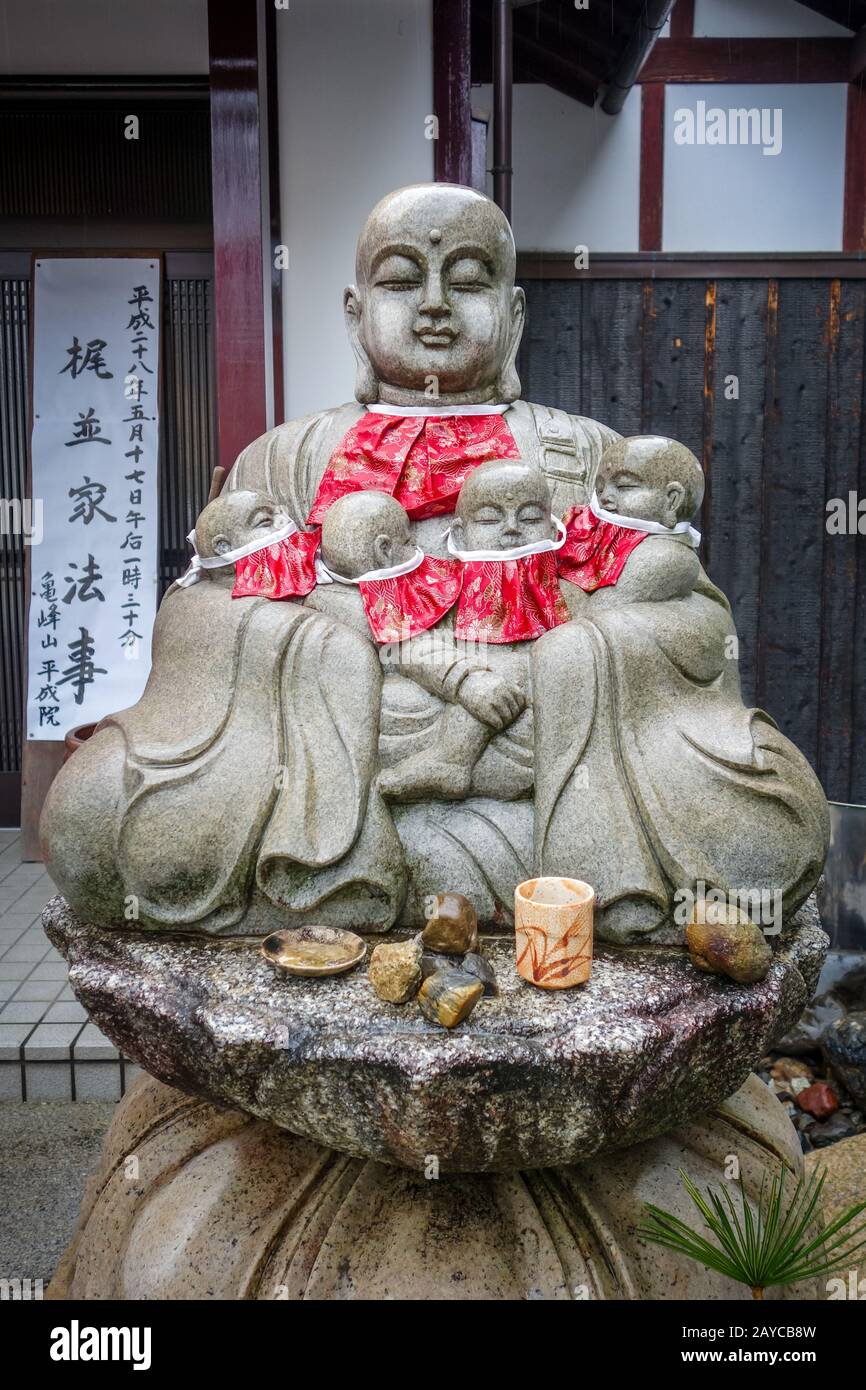 Statue de Jizo dans le temple d'Arashiyama, Kyoto, Japon Banque D'Images
