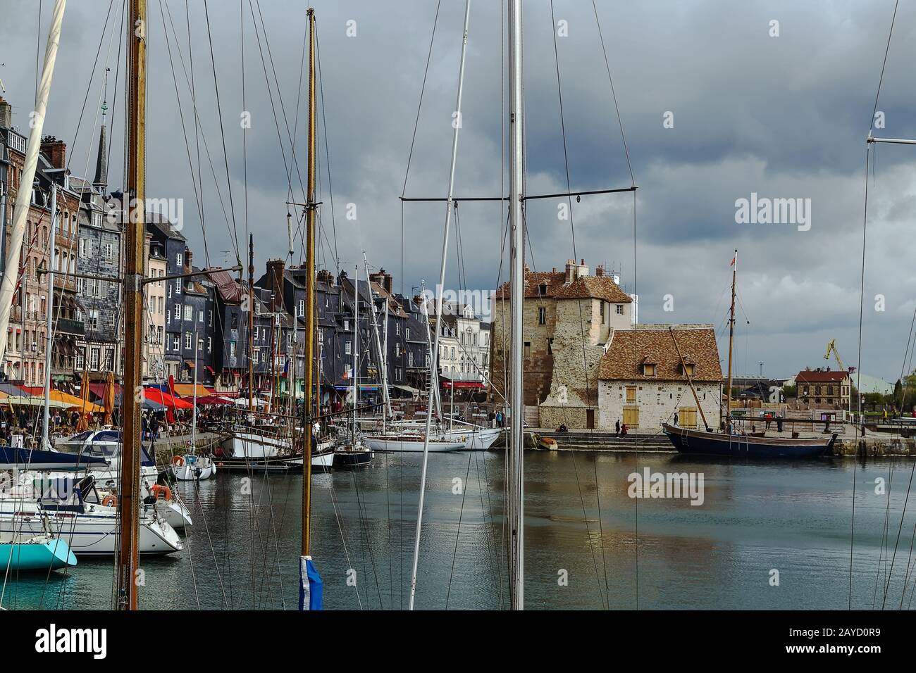 Vieux port à Honfleur, France Banque D'Images