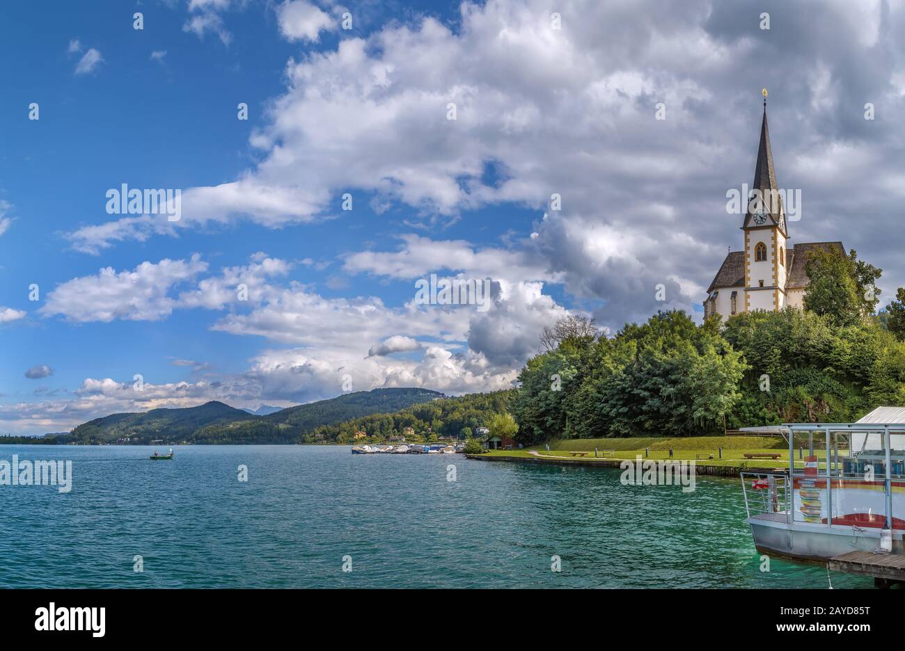 Vue sur le lac Worthersee, Carinthie, Autriche Banque D'Images