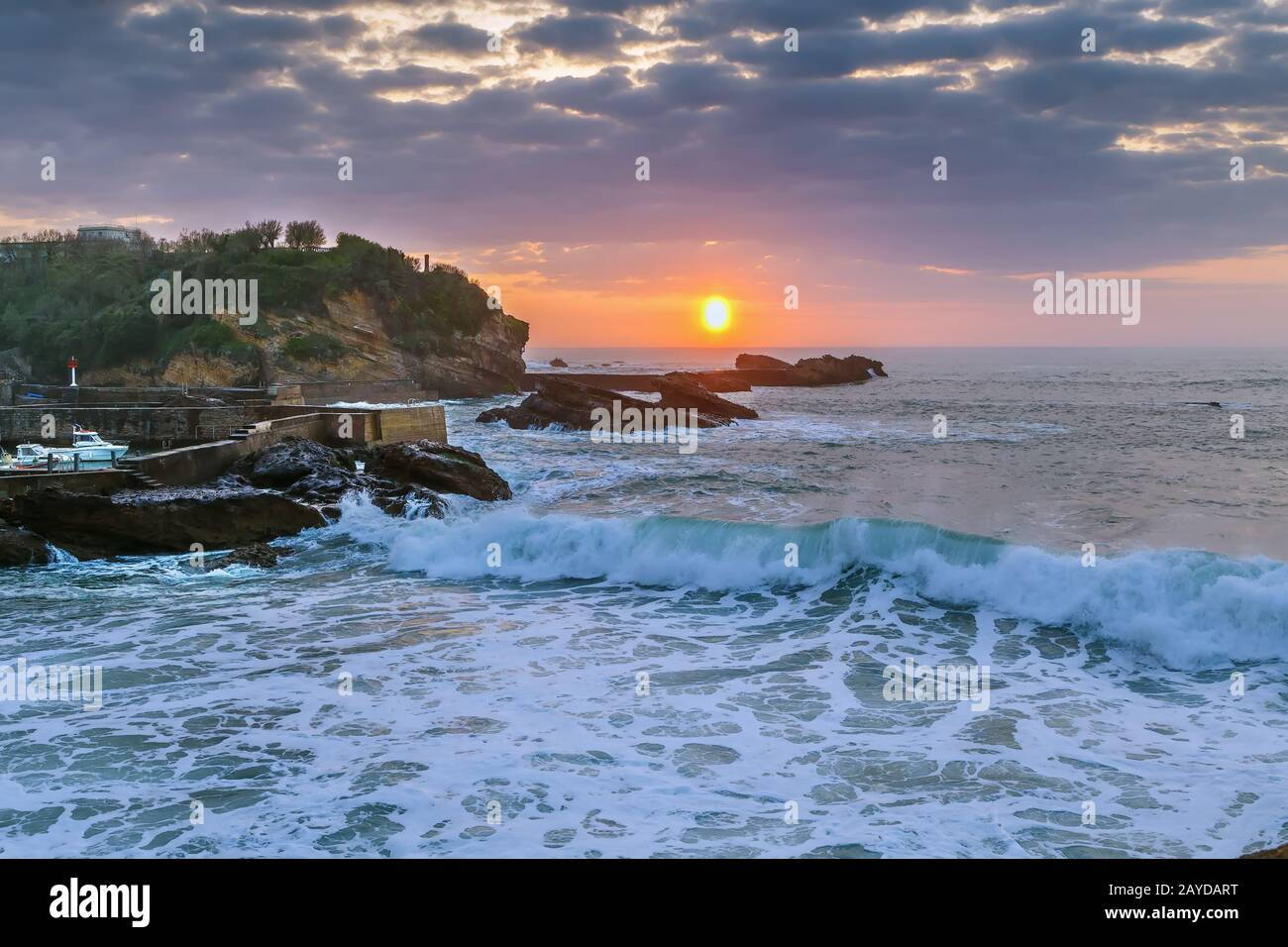 Coucher de soleil dans le golfe de Gascogne, Biarritz, France Banque D'Images