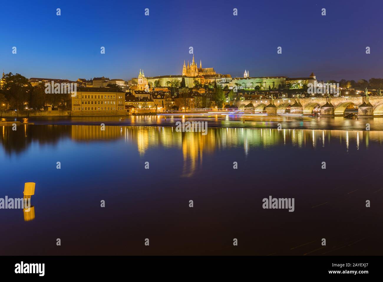 Le pont Charles de Prague - République Tchèque Banque D'Images