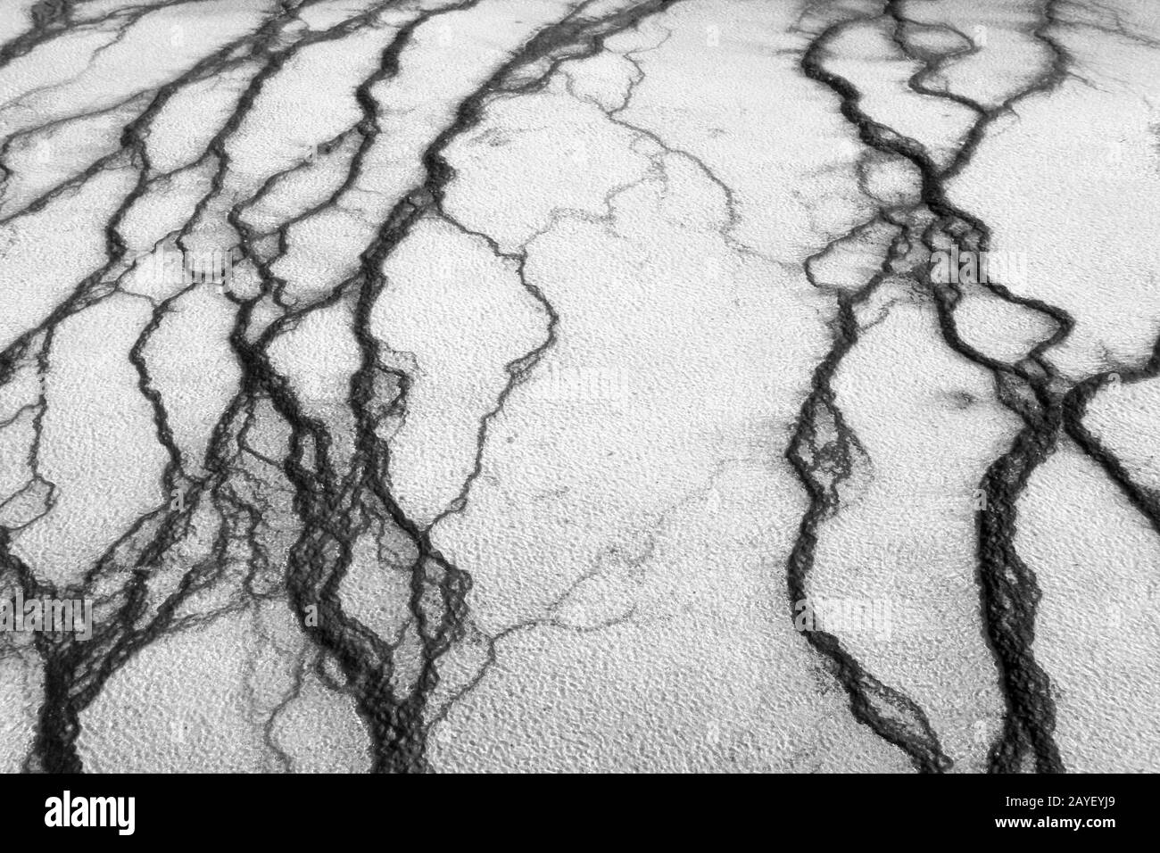 Surface abstraite dans un bassin du parc national de yellowstone, Wyoming. Fond d'écran et image d'arrière-plan Banque D'Images