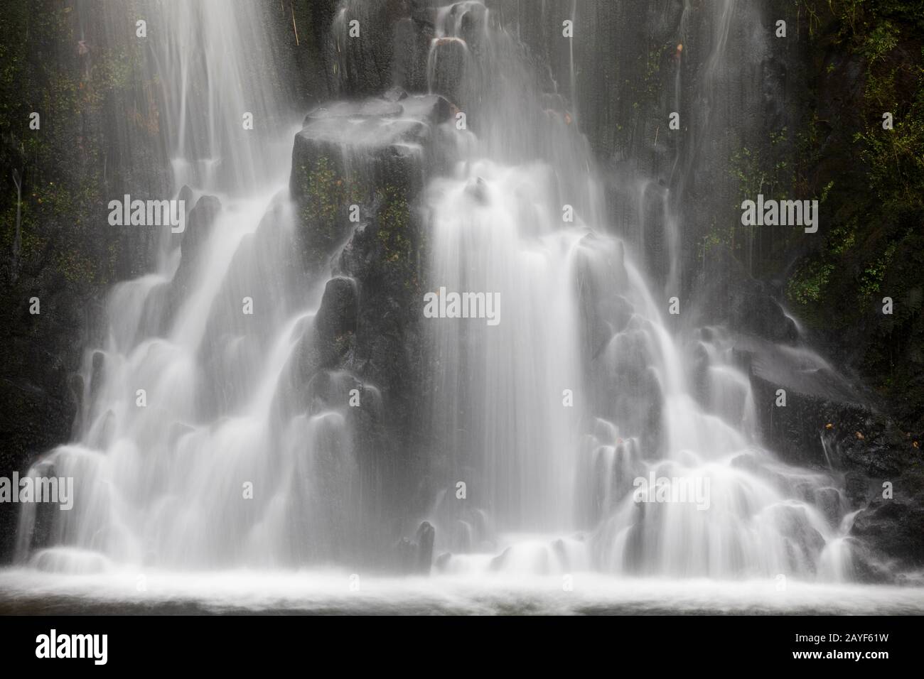 Chute D'Eau Ceunant Mawr Dans Le Parc National De Snowdonia Banque D'Images