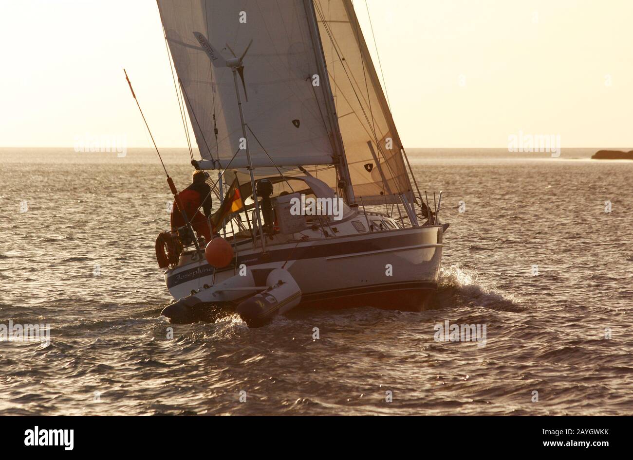 Hallberg Rassy 34 Yacht à voile, sortie du Loch Maddy, Uist Nord, Iles occidentales, Ecosse Banque D'Images