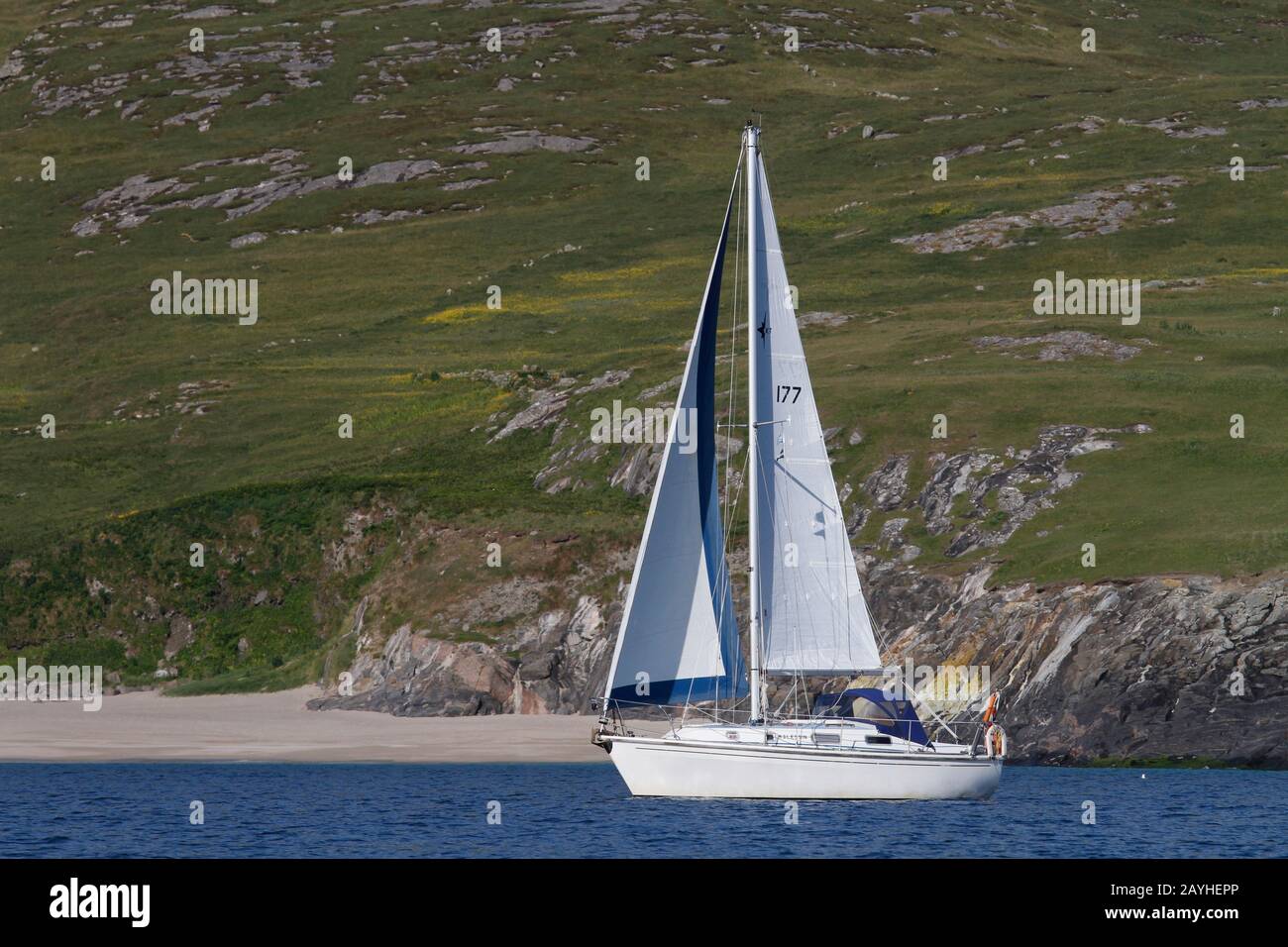 Yacht À Voile 'Kalessin', Mingulay Bay, Mingulay, Western Isles, Ecosse Banque D'Images