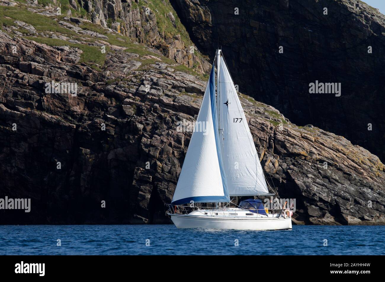 Yacht À Voile 'Kalessin', Mingulay Bay, Mingulay, Western Isles, Ecosse Banque D'Images