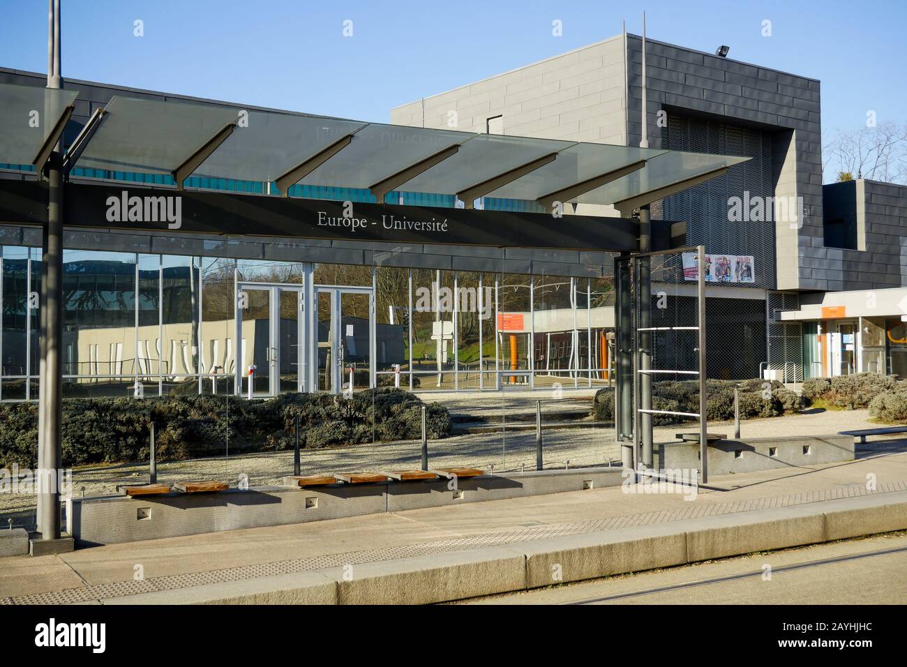 Gare Tramway, Campus de Lyon 2 Université Lumiere, Bron, France Banque D'Images