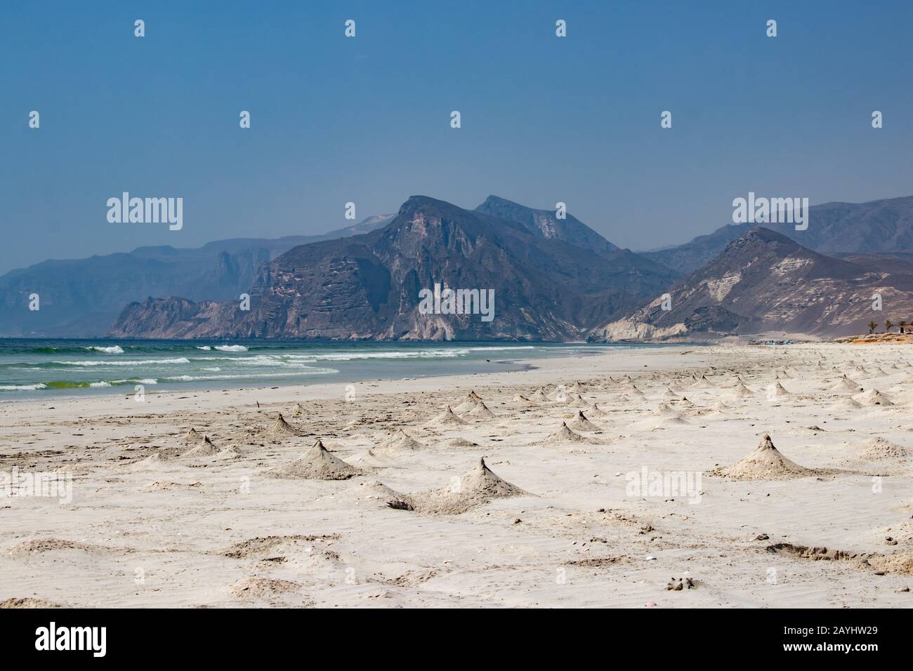 Vue sur la plage de Mughsail près de salalah en Oman Banque D'Images