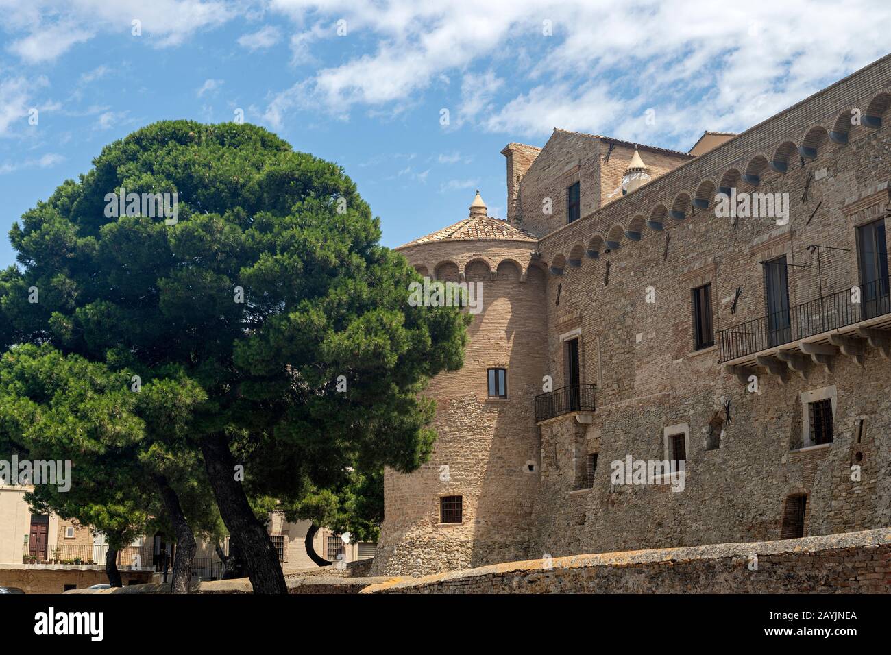 Serracapriola, Foggia, Pouilles, Italie : ville historique. Le château Banque D'Images