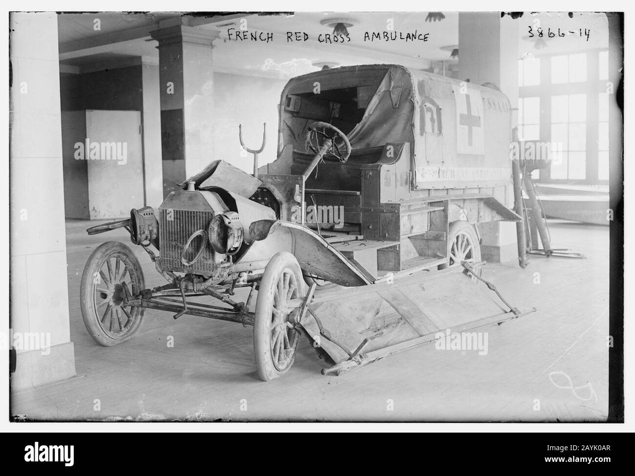 Ambulance de la Croix-Rouge française Banque D'Images