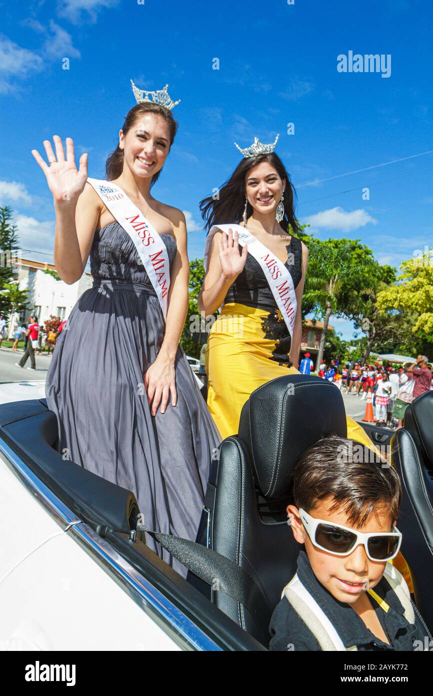 Miami Florida, North Miami, Winternational Thanksgiving Day Parade, ne 125th Street, événement local, célébration, Miss Miami, salon de beauté, les visiteurs voyagent tra Banque D'Images