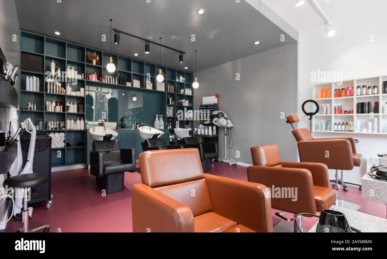Intérieur moderne du salon de beauté. Salon de coiffure affaires intérieures Banque D'Images