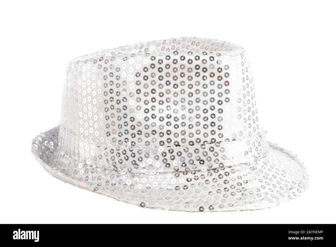 Chapeau avec paillettes argentées sur fond blanc Photo Stock - Alamy