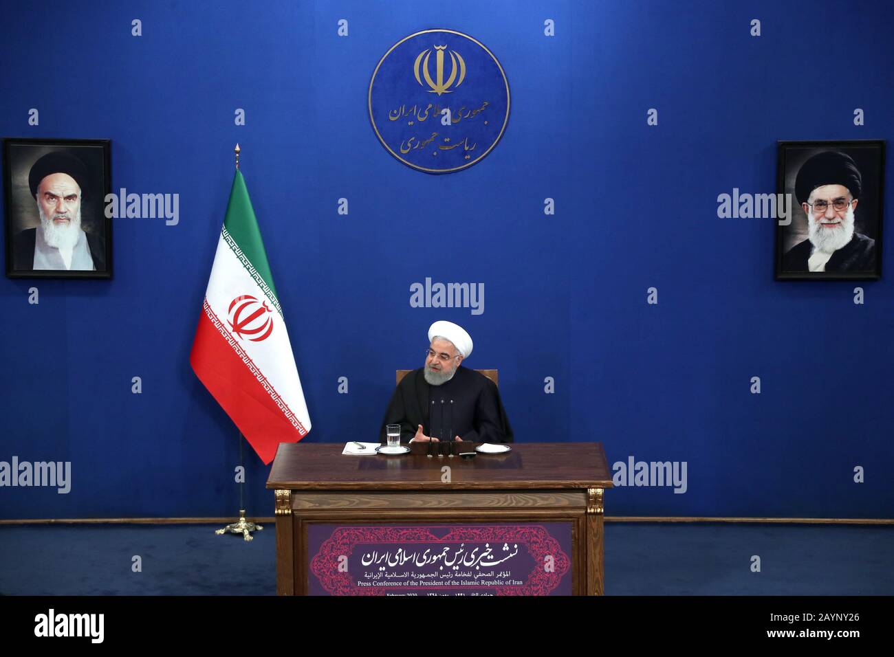 Téhéran, Iran. 16 février 2020. Une photo de la présidence iranienne montre le président iranien HASSAN ROUHANI lors d'une conférence de presse avec des médias nationaux et internationaux. Il a parlé d'importantes questions intérieures, ainsi que des positions de la République islamique d'Iran sur les questions régionales et internationales. Rouhani a déclaré : Téhéran ne négociera pas avec les États-Unis sous pression, Washington doit d'abord lever les sanctions et rétablir son engagement en faveur du Plan d'action Global conjoint. Crédit : Présidence Iranienne/Zuma Wire/Alay Live News Banque D'Images