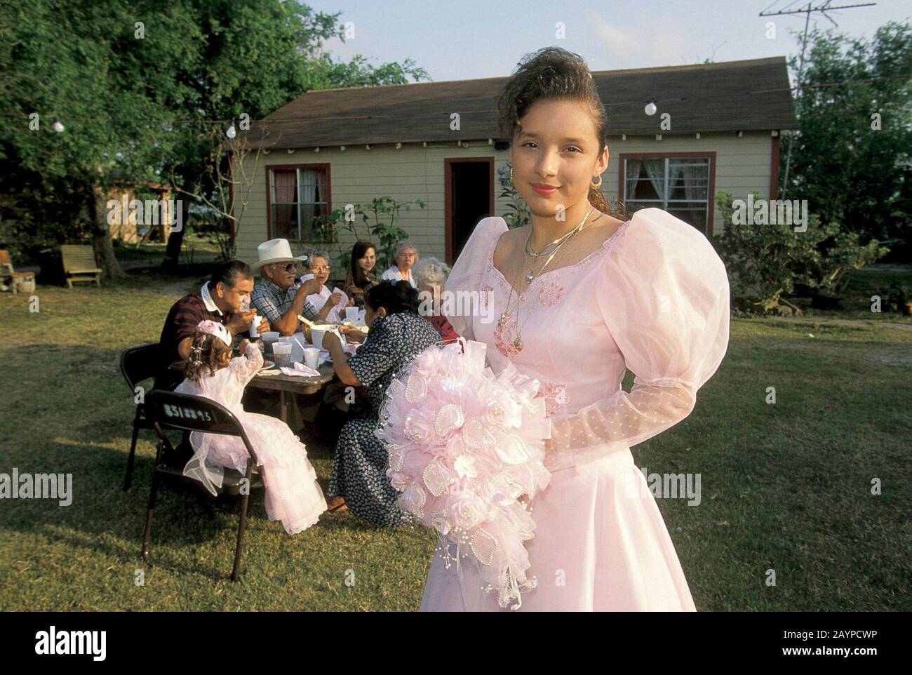 Brownsville, Texas: Quinceanera - célébration traditionnelle du 15e anniversaire de la fille hispanique. ©Bob Daemmrich Banque D'Images