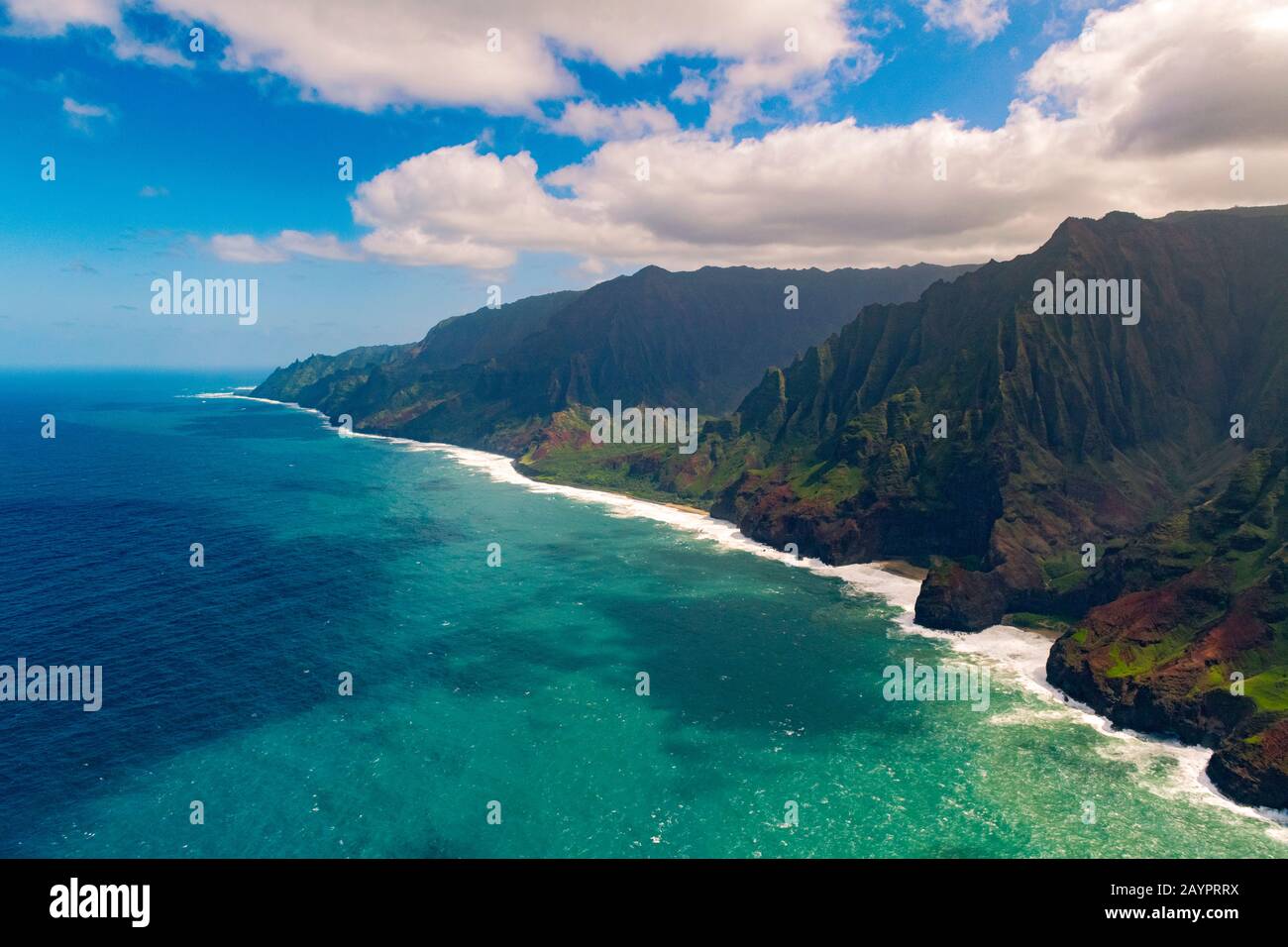 Vue aérienne de la côte Na Pali de Kauai Banque D'Images