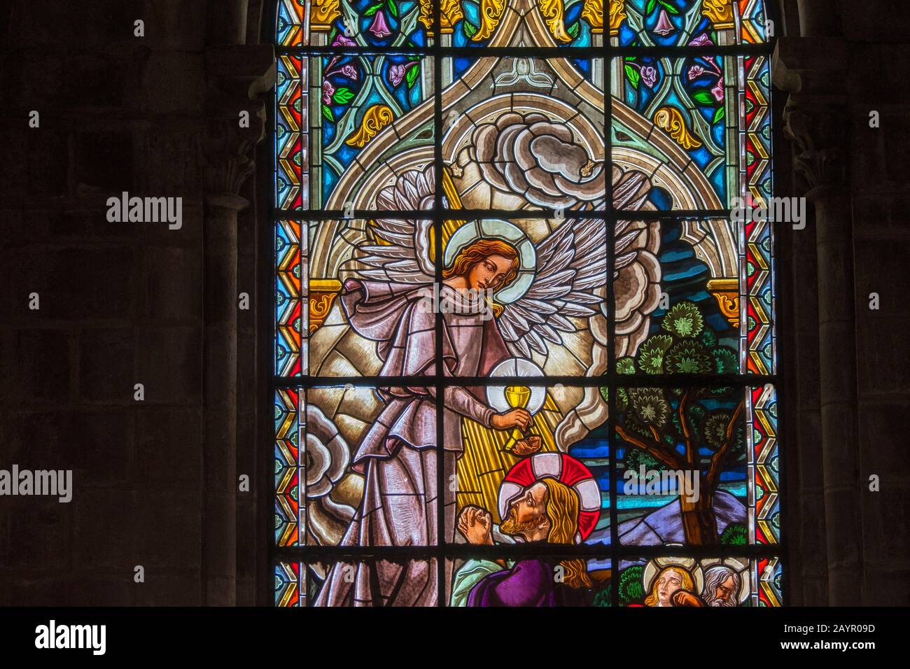 Jésus est représenté dans une vitrail de la Basilique de la vache nationale, une église catholique romaine située dans le centre historique de Quito, en Équateur Banque D'Images