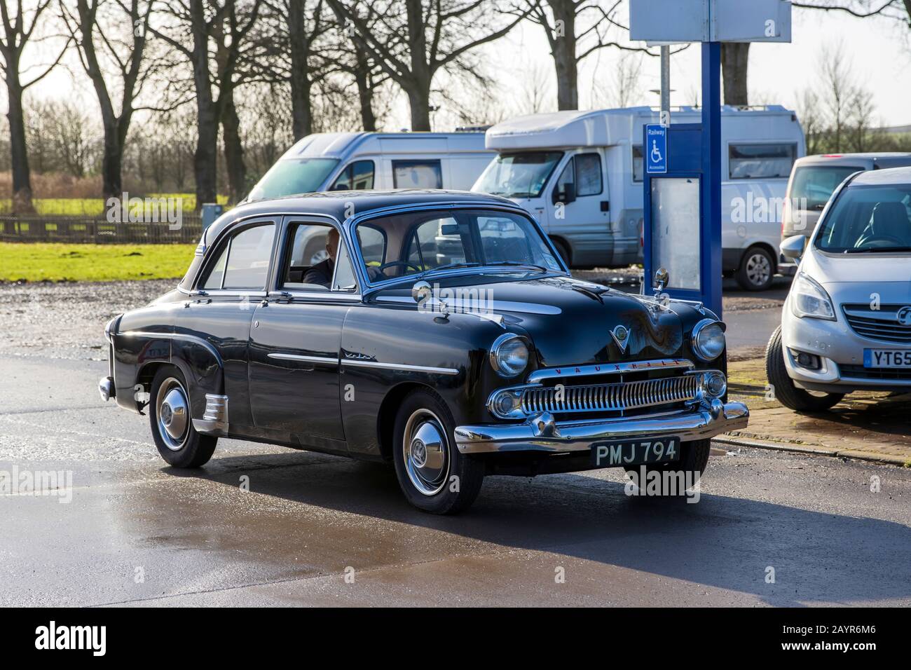 Vauxhall Velox, 1956, Reg No: Pmj 794, Au Great Western Classic Car Show, Shepton Mallet Uk, Febuary 08, 2020 Banque D'Images