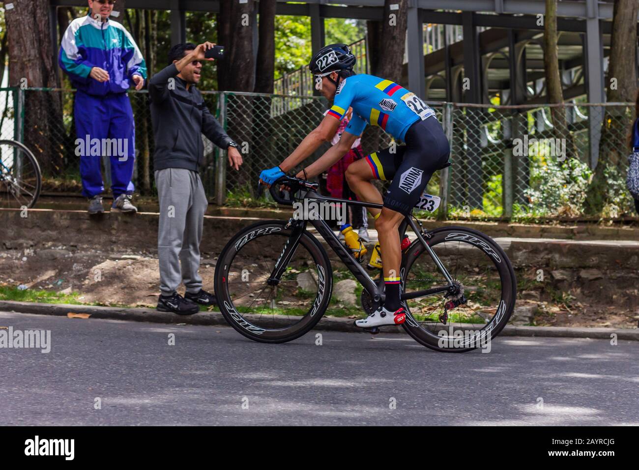 Sixième et dernière étape du Tour Colombie 2020, Test 2.1 de l'Union internationale du cyclisme, UCI, à travers les rues de Bogota. 16 Février 2020 Banque D'Images