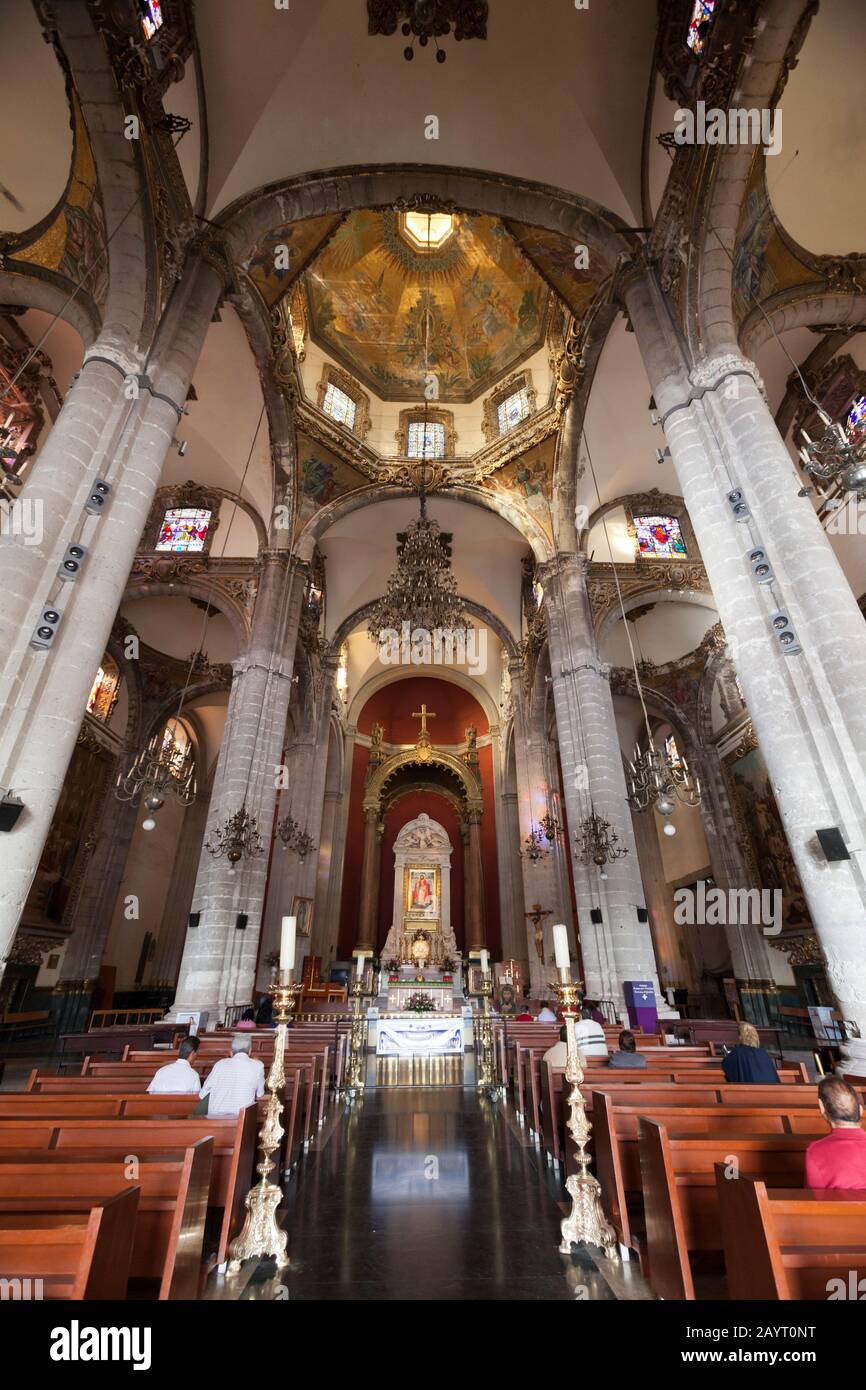 Ancienne basilique notre-Dame de Guadalupe, connue sous le nom d'église miracle avec le cloak de Diegos, Mexico, Mexique, Amérique centrale Banque D'Images