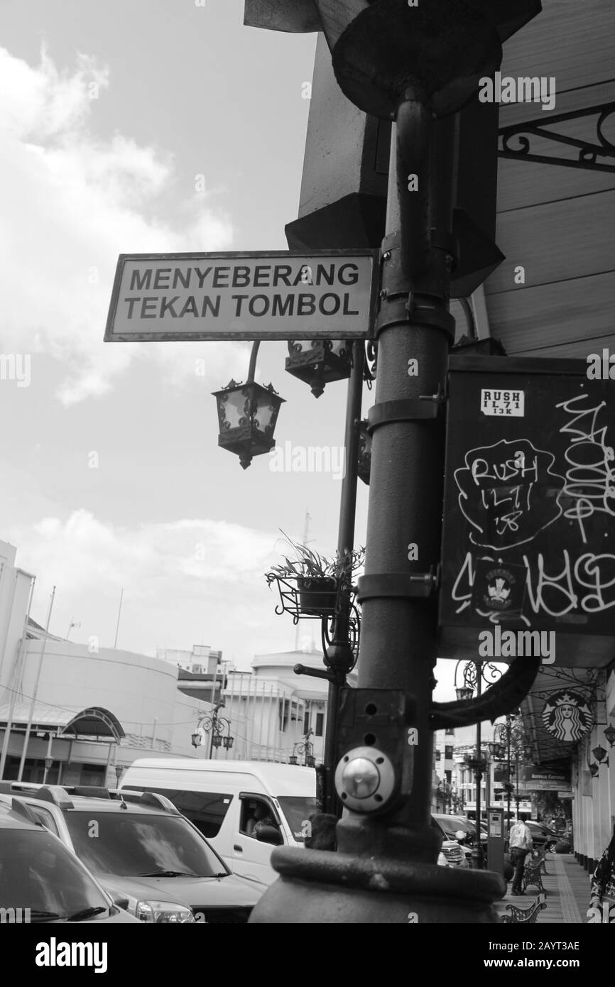 Un coin de la ville de Bandung, qui se trouve souvent dans des bâtiments du patrimoine culturel situés sur Jalan Braga, le centre de l'association néerlandaise Banque D'Images