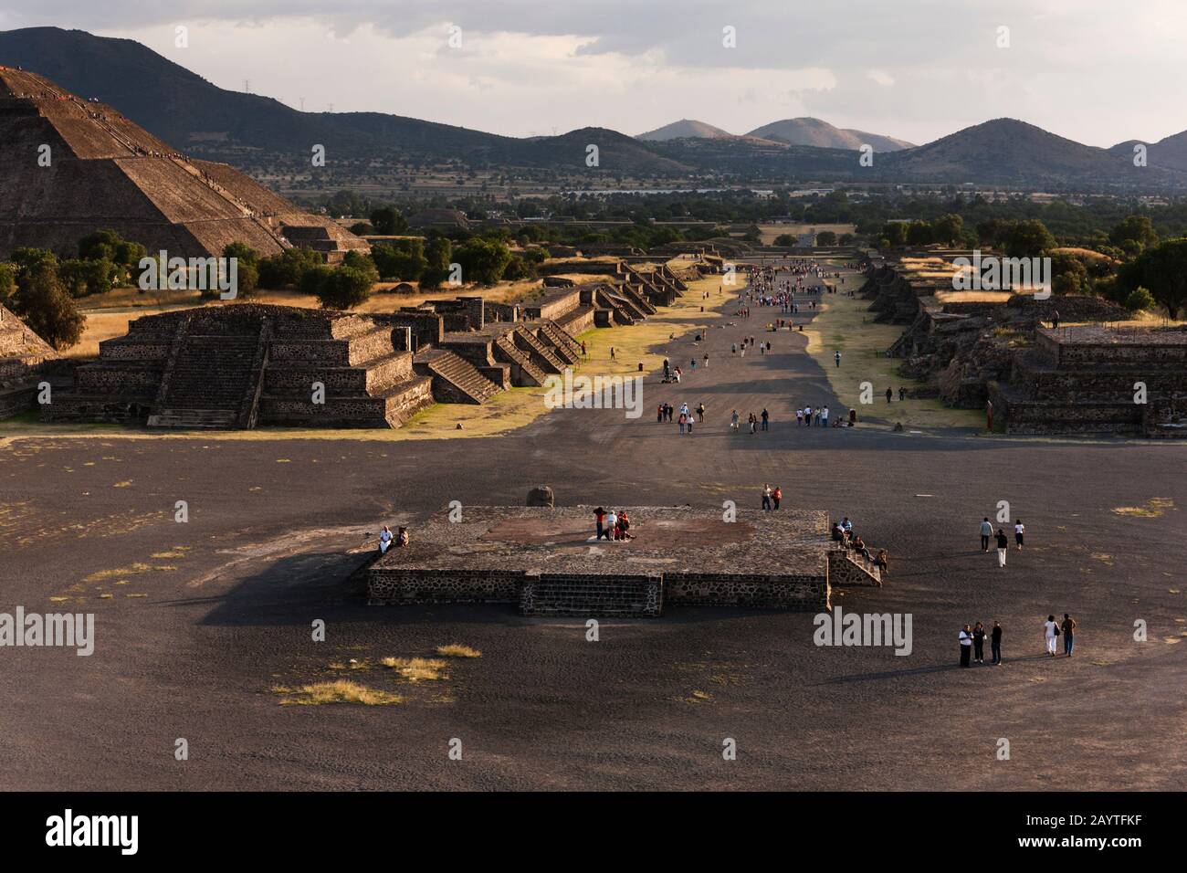 Avenue des morts de la pyramide de la Lune, Teotihuacan, banlieue de Mexico, Mexique, Amérique centrale Banque D'Images