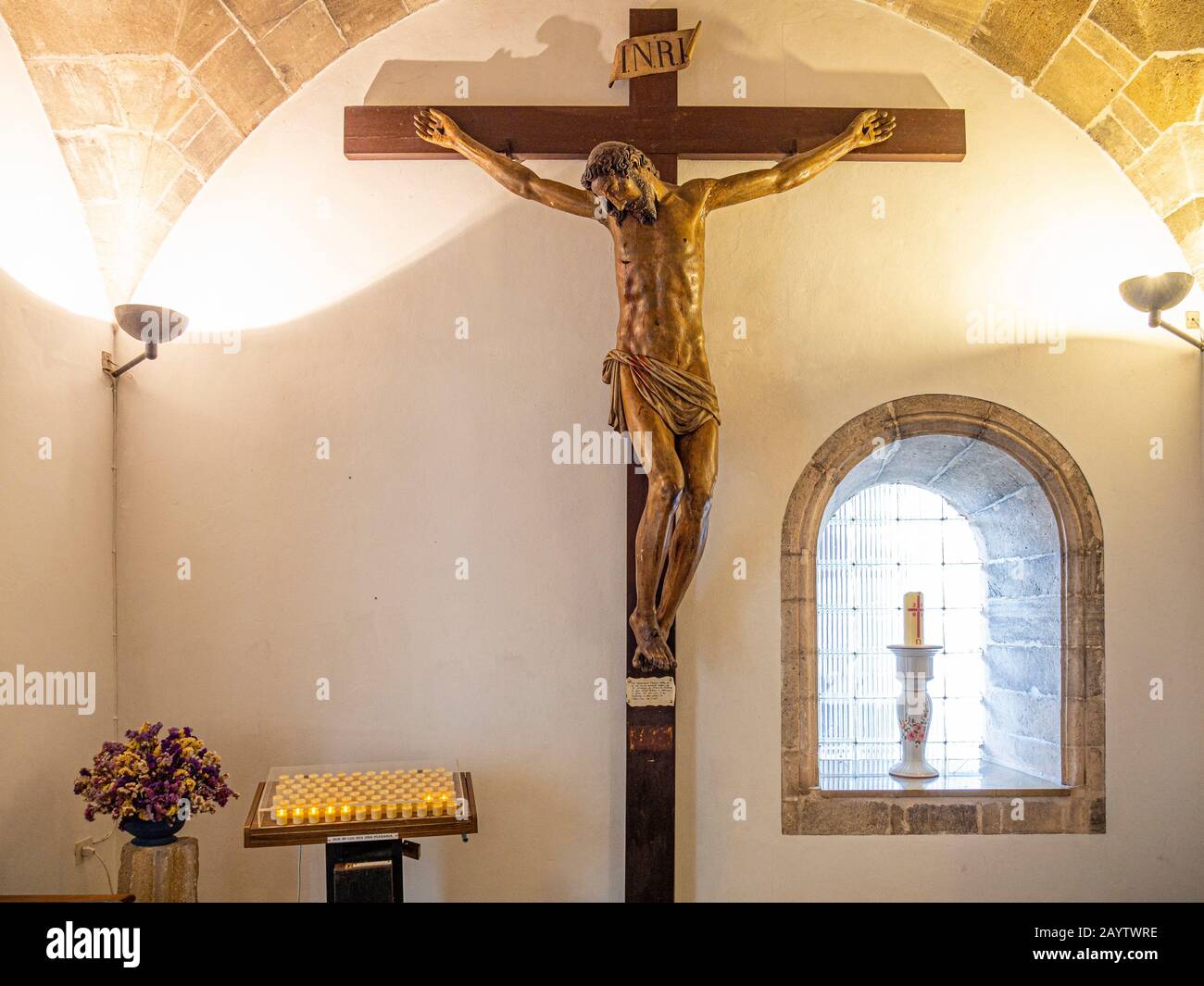 Magen de un Santo Cristo (siglo XVII) proveniente del convento de san Domingo de Palma, Santuario de la Madre de Dios de Cura , monte de Randa, Algaida, Majorque, Iles Baléares, Espagne. Banque D'Images