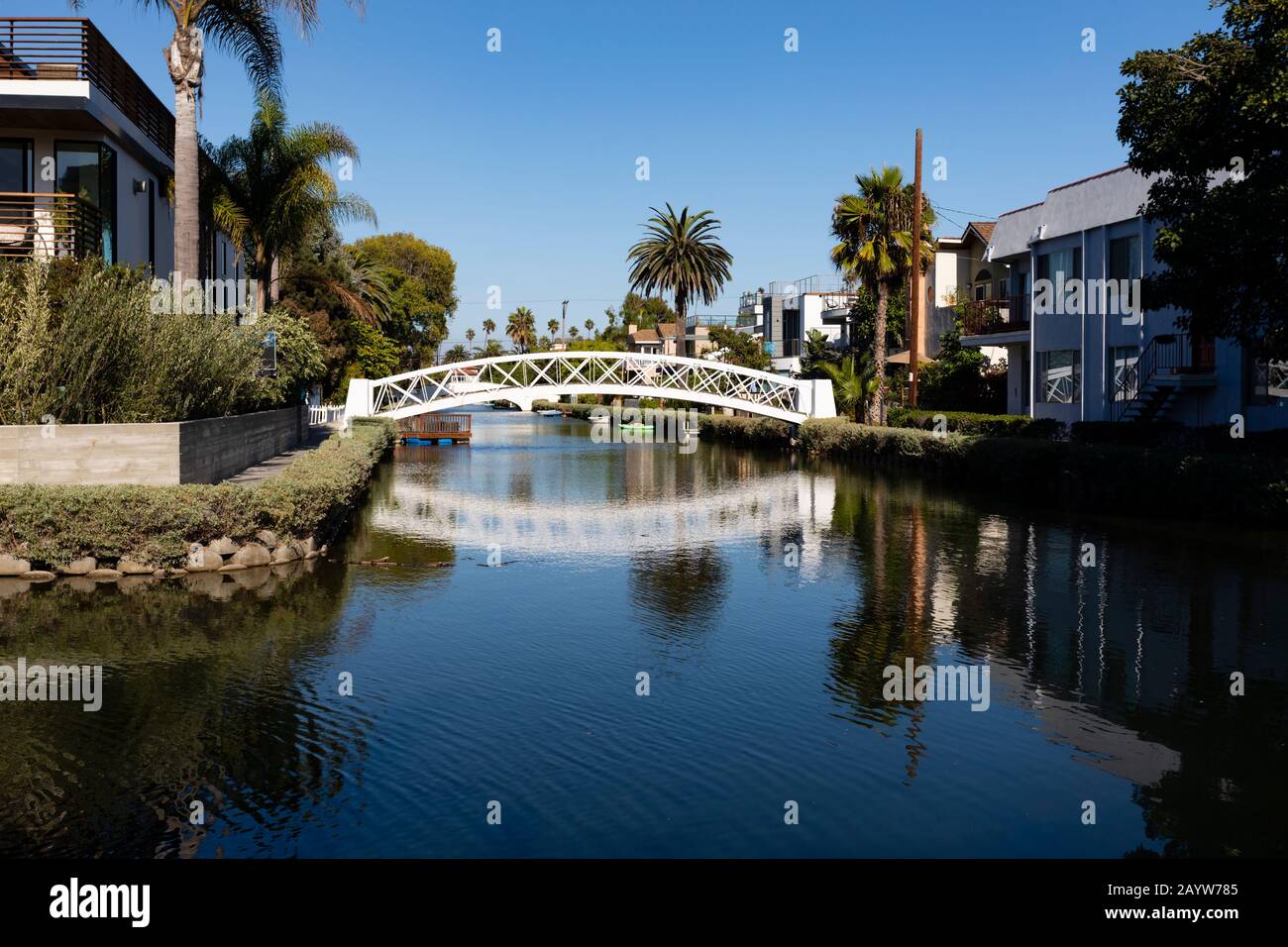 Maisons de luxe sur les canaux de Venise, Santa Monica, Californie, États-Unis d'amérique. ÉTATS-UNIS. Octobre 2019 Banque D'Images