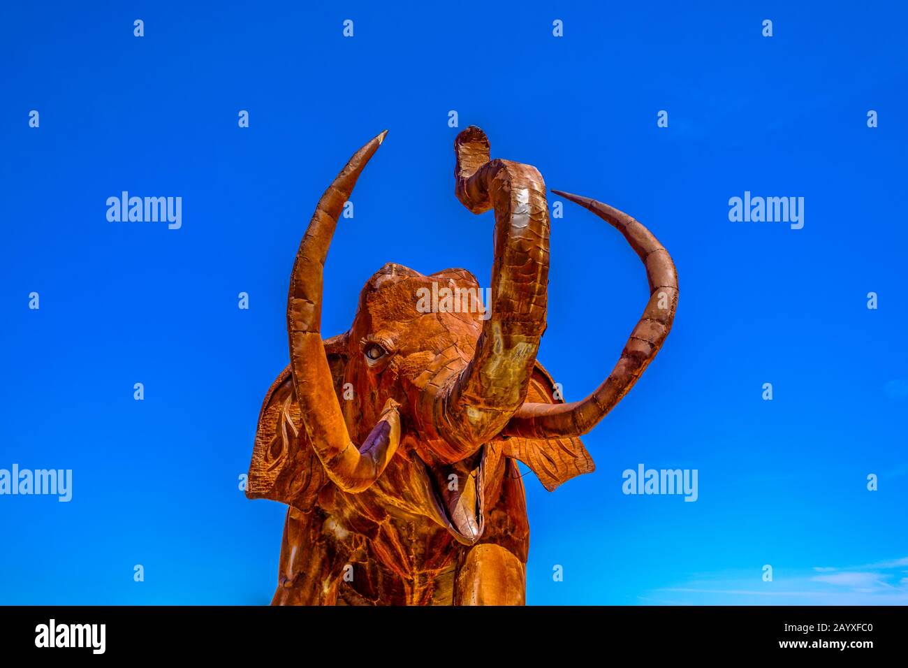 Californie, États-Unis, mars 2019, sculpture d'éléphants de métal par l'artiste Ricardo Breceda dans le parc national du désert d'Anza-Borrego Banque D'Images