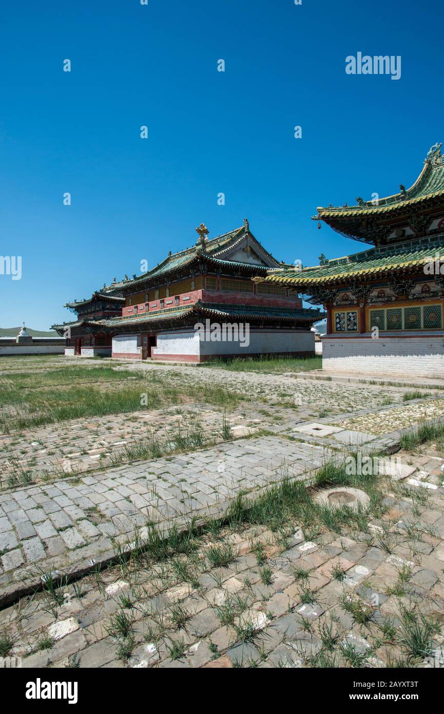 Les temples principaux et orientaux de Zuu, qui font partie du complexe du monastère d'Erdene Zuu à Kharakhorum, en Mongolie, le plus grand monastère de Mongolie, (patrimoine mondial de l'UNESCO) Banque D'Images