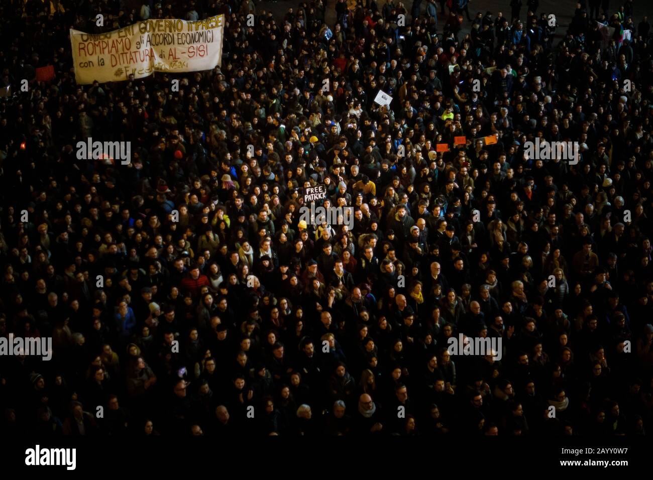 Bologne, Italie. 17 février 2020. Mars contre l'emprisonnement de l'étudiant égyptien de l'Université de Bologne Patrick Zaky, le 17 février 2020 à Bologne, en Italie. Crédit: Massimiliano Donati/Alay Live News Banque D'Images
