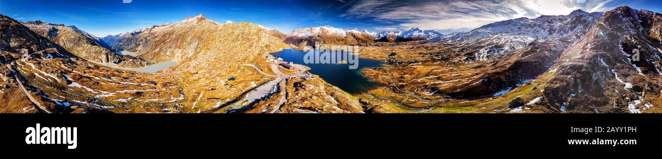 Sur le lac Totensee Nyon en Suisse, canton du Valais, Suisse, Europe. Banque D'Images