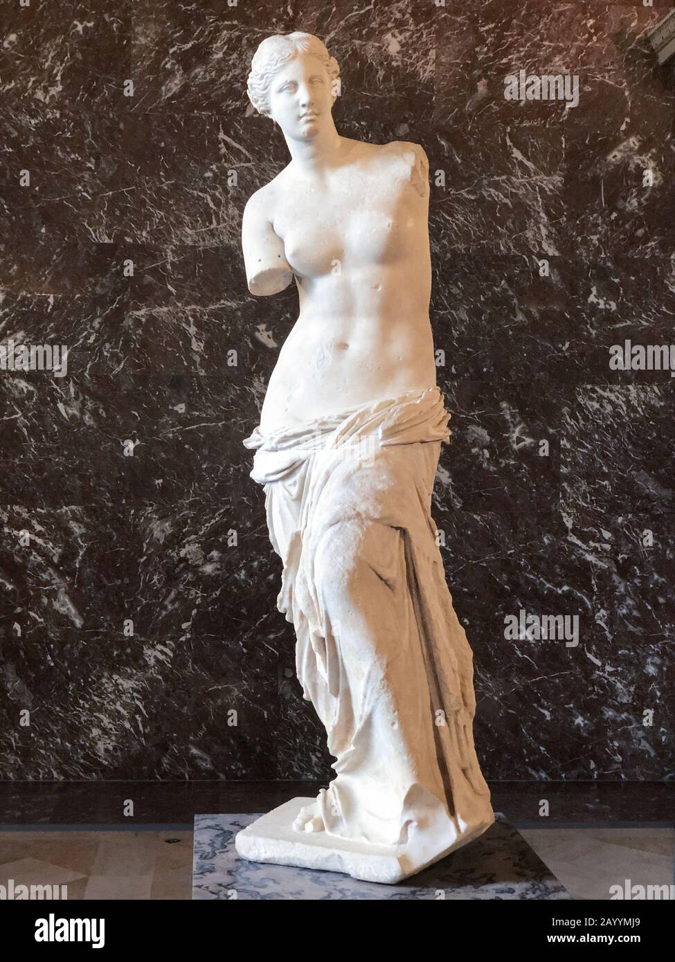 La Vénus de Milo est une ancienne statue grecque et l'une des œuvres les plus célèbres de l'ancienne sculpture grecque. Banque D'Images