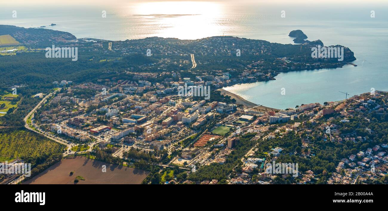 Vue aérienne, Playa Santa Ponsa, vue sur Santa Ponsa, rétroéclairé, Calvià, Majorque, Espagne, Europe, Iles Baléares, baie, ES, Es Malgrats, Espana, lointaine Banque D'Images