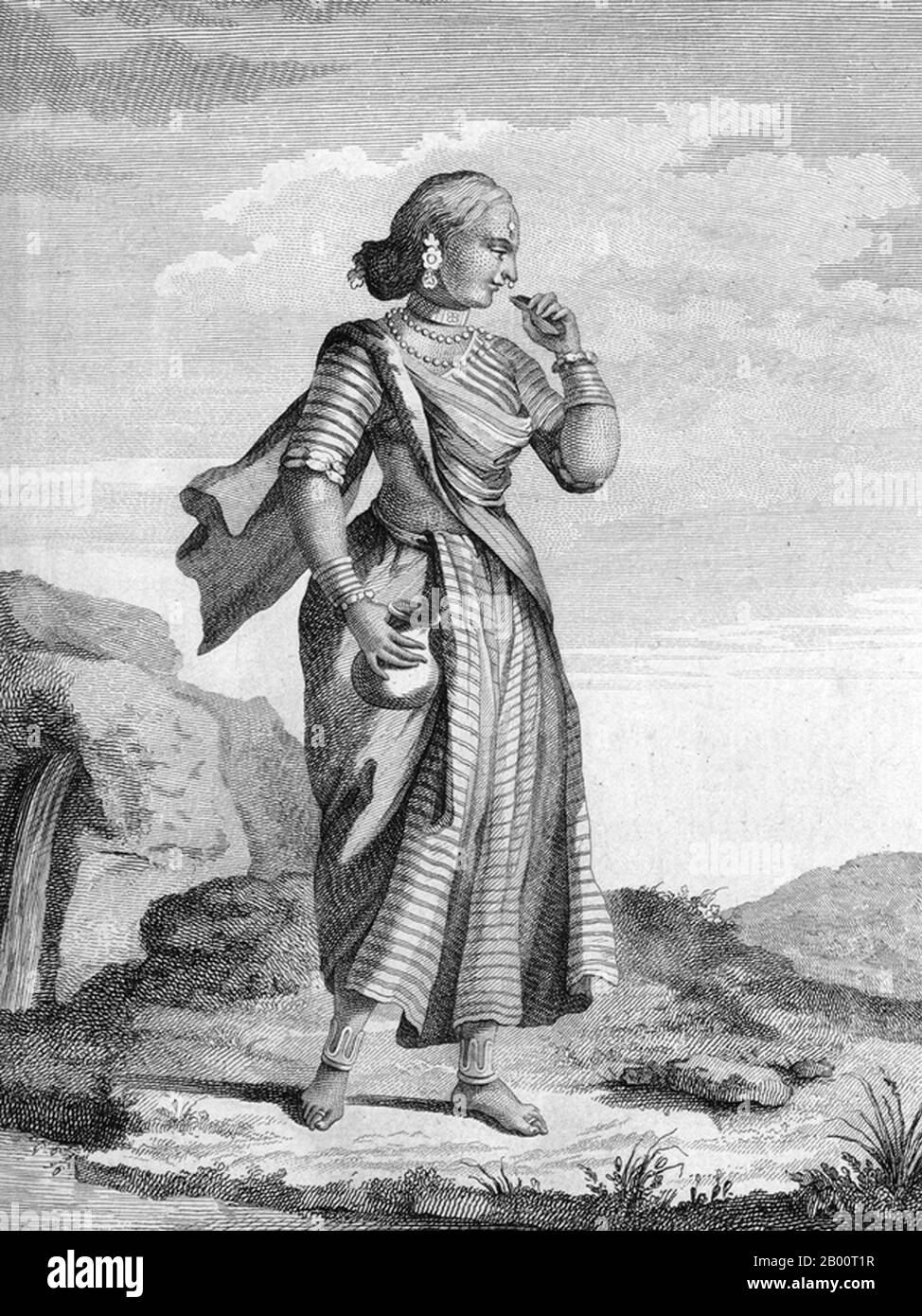Inde/France: 'Une femme indienne'. Gravure de Pierre Sonnerat (1748-1814), 1782. Pierre Sonnerat (1748-1814) est un naturaliste et explorateur français qui a fait plusieurs voyages en Asie du Sud-est entre 1769 et 1781. Il a publié ce compte-rendu en deux volumes de son voyage en 1782. Le volume 1 traite exclusivement de l'Inde, dont la culture Sonnerat admirait beaucoup, et est particulièrement remarquable pour sa discussion élargie de la religion en Inde, l'hindouisme en particulier. Le volume 2 couvre les voyages de Sonnerat en Chine, en Birmanie, à Madagascar, aux Maldives, à Maurice, à Ceylan, en Indonésie et aux Philippines. Banque D'Images