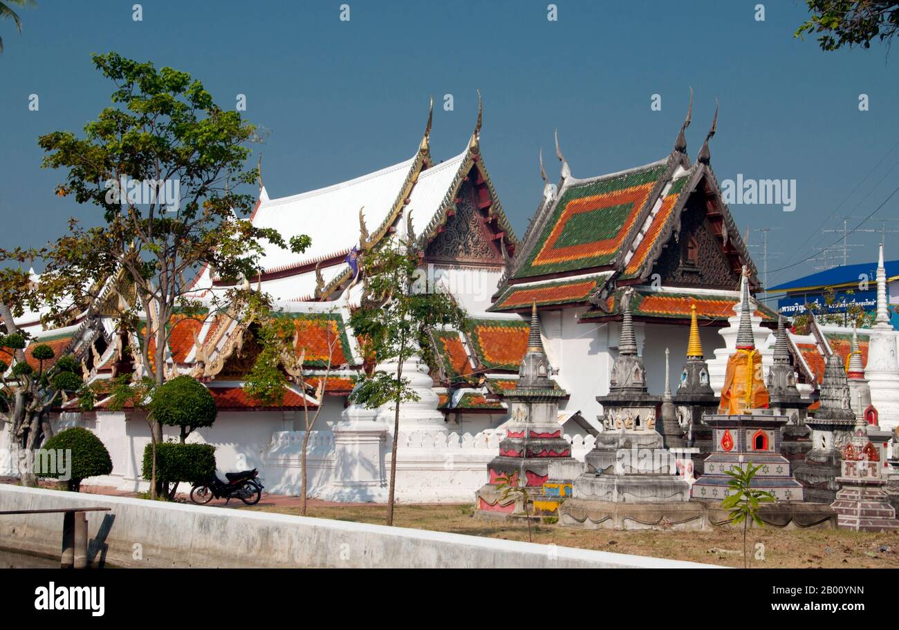 Thaïlande: Wat Yai Suwannaram, Phetchaburi. Le Wat Yai Suwannaram date du XVIIe siècle à Ayutthaya. Banque D'Images