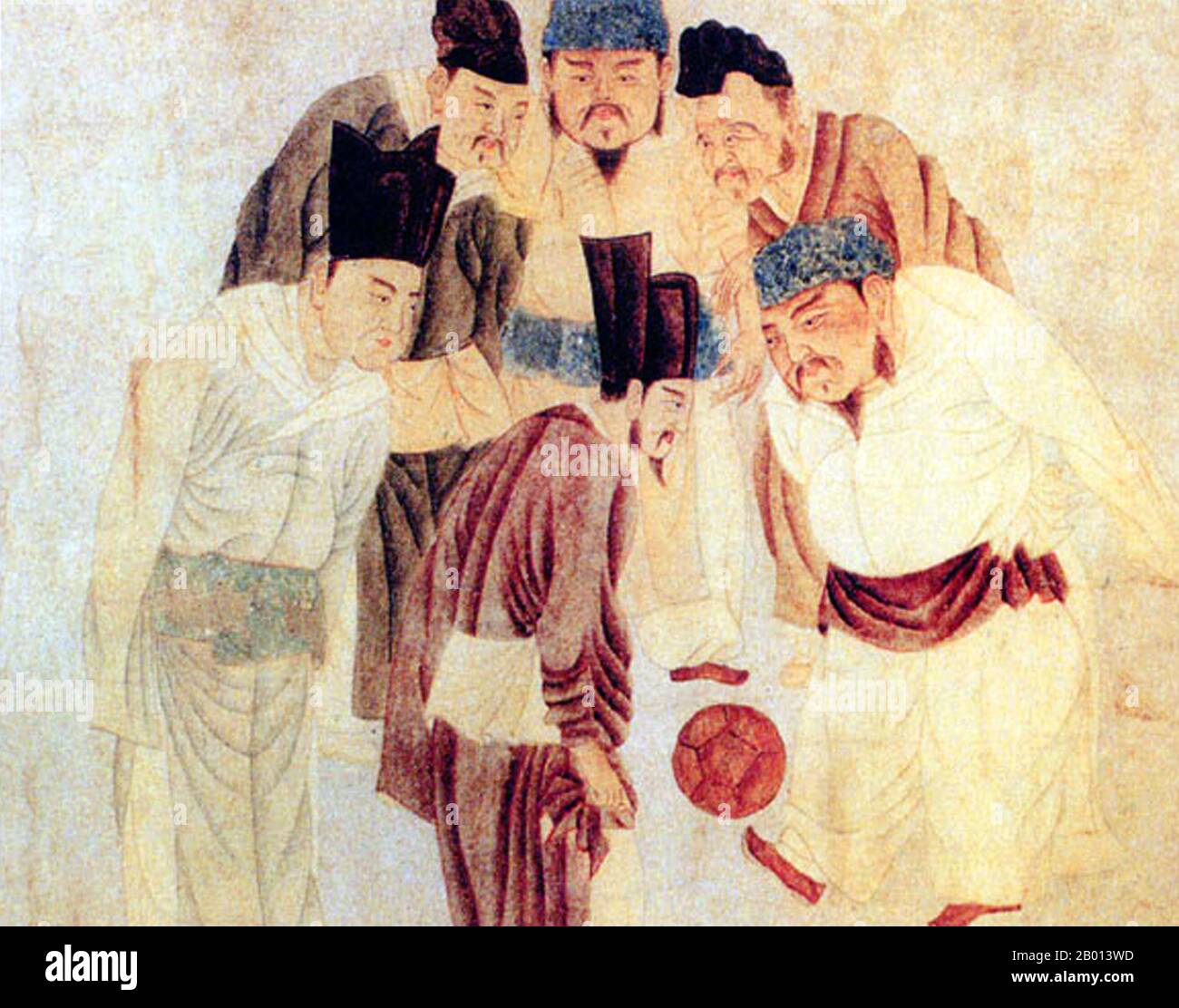 Chine : Empereur Taizu de la chanson (21 mars 927 - 14 novembre 976) jouant du cuju avec le Premier ministre Zhao pu. Tableau de défilement par Qian Xuan (1235-1305), c. 1300.4 l'empereur Taizu, également connu sous le nom de Zhao Kuangyin, était le premier dirigeant de la dynastie Song (Nord) (r. 960-976). En 960, Song Taizu a aidé à réunir la majeure partie de la Chine après la fragmentation et la rébellion entre la chute de la dynastie Tang en 907 et l'établissement de la dynastie Song. Il a établi les règles et la politique de base de Song ancêtre pour les futurs empereurs. Il a été rappelé pour son expansion du système national d'examen civil. Banque D'Images