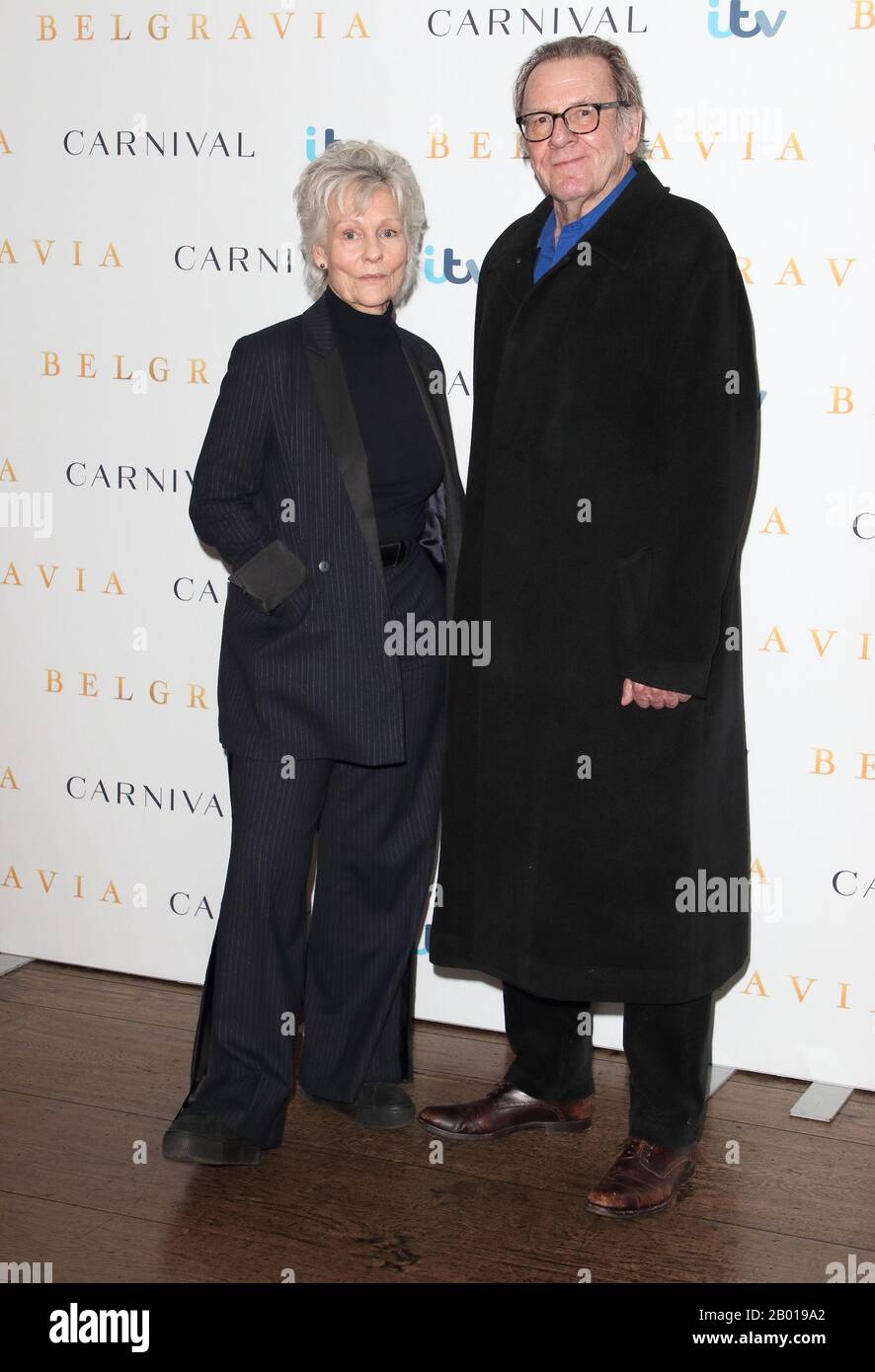 Diana HardCastle et Tom Wilkinson assistent à la photocall « Belgravia » de l'hôtel Soho à Londres. Banque D'Images