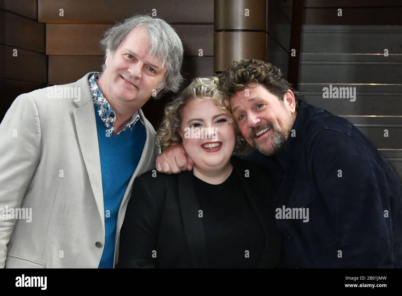 Londres, Royaume-Uni. 18 février 2020. Paul Merton, Lizzie Bea et Michael ball assistent à la séance photo avant la course d'avril au London Coliseum, au Boulevard Theatre, Londres London, Royaume-Uni - 18 février 2020 crédit: Nils Jorgensen/Alay Live News Banque D'Images