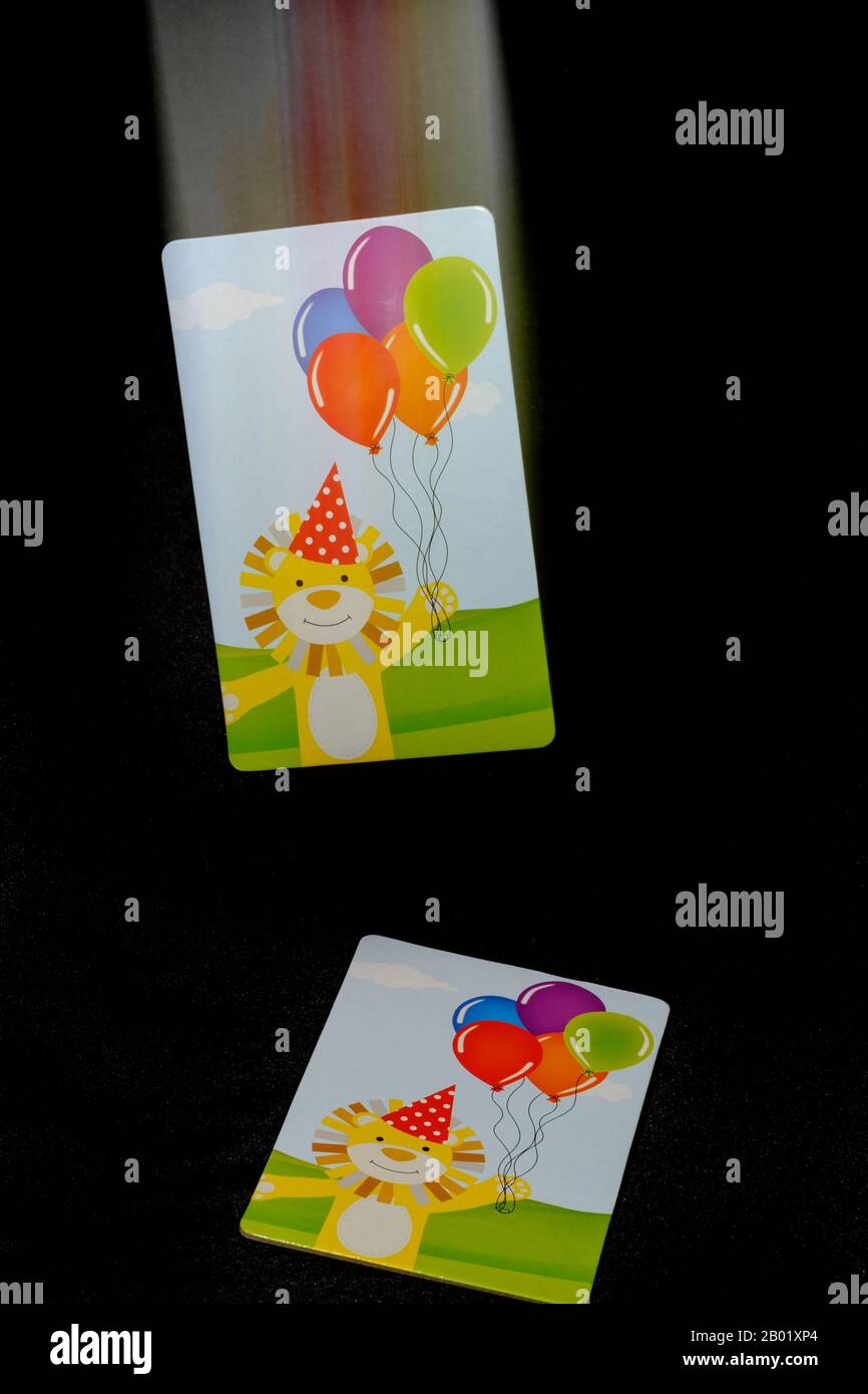 Jeu d'enfant de snap avec paires assorties Banque D'Images