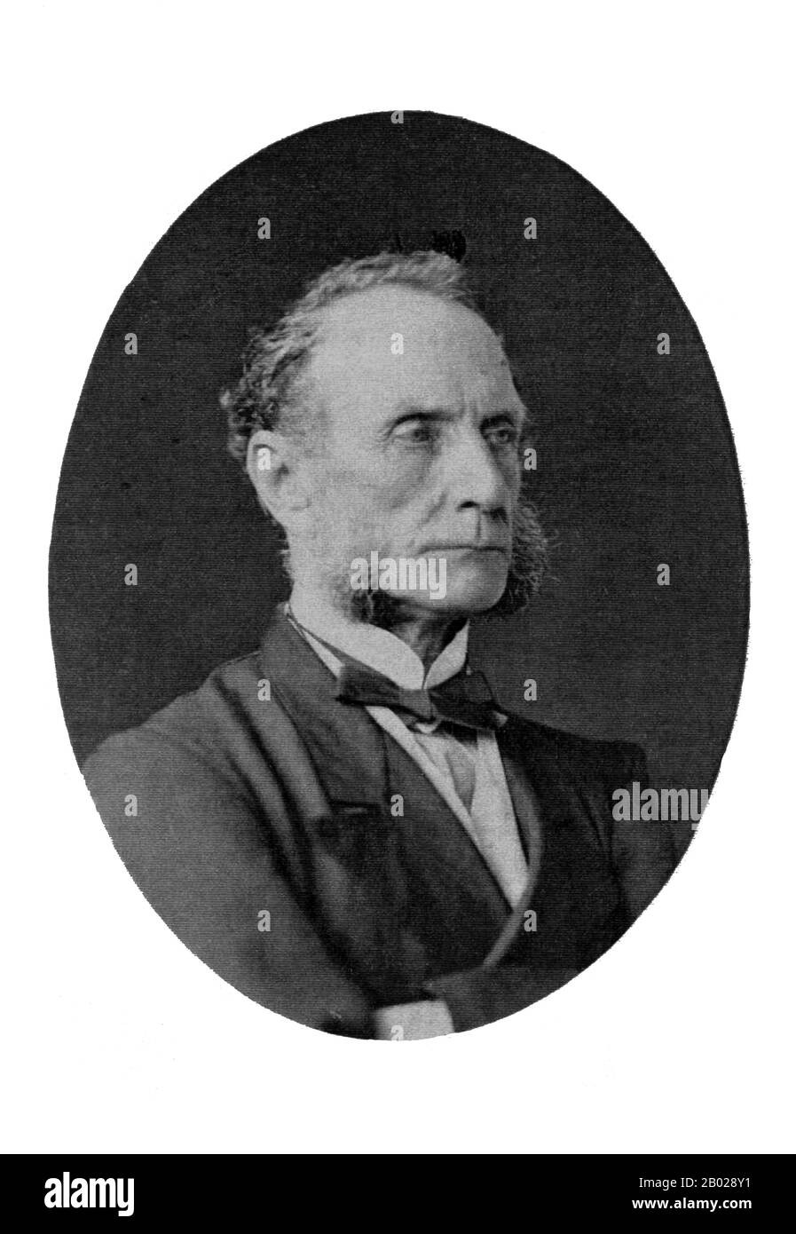 Royaume-Uni/Chine : Sir Thomas Francis Wade (25 août 1818 - 31 juillet 1895), diplomate britannique et sinologue. Portrait, c. 1880s. Sir Thomas Francis Wade, GCMG, KCB, était un diplomate et sinologue britannique qui a produit un syllabaire en 1859 qui a été plus tard modifié, étendu et converti en romanisation Wade-Giles pour le chinois mandarin par Herbert Giles en 1892. Le nom chinois de Thomas était Wei Tuoma. Après avoir reçu sa commission de lieutenant en 1841, il échange dans le 98th Foot, alors sous les ordres de la Chine Qing, et débarque à Hong Kong en juin 1842, prenant part à la première guerre de l'opium. Banque D'Images