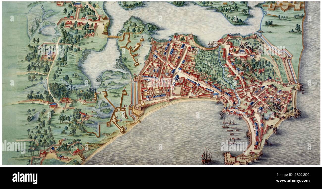 L'Atlas Maior est la version finale de l'atlas de Joan Blaeu, publié à Amsterdam entre 1662 et 1672, en latin (11 volumes), en français (12 volumes), en néerlandais (9 volumes), en allemand (10 volumes) et en espagnol (10 volumes), contenant 594 cartes et environ 3000 pages de texte. C'était le livre le plus grand et le plus cher publié au XVIIe siècle. Plus tôt, des versions beaucoup plus petites, intitulées Theatrum Orbis Terrarum, sive, Atlas Novus, ont été publiées à partir de 1634. Banque D'Images