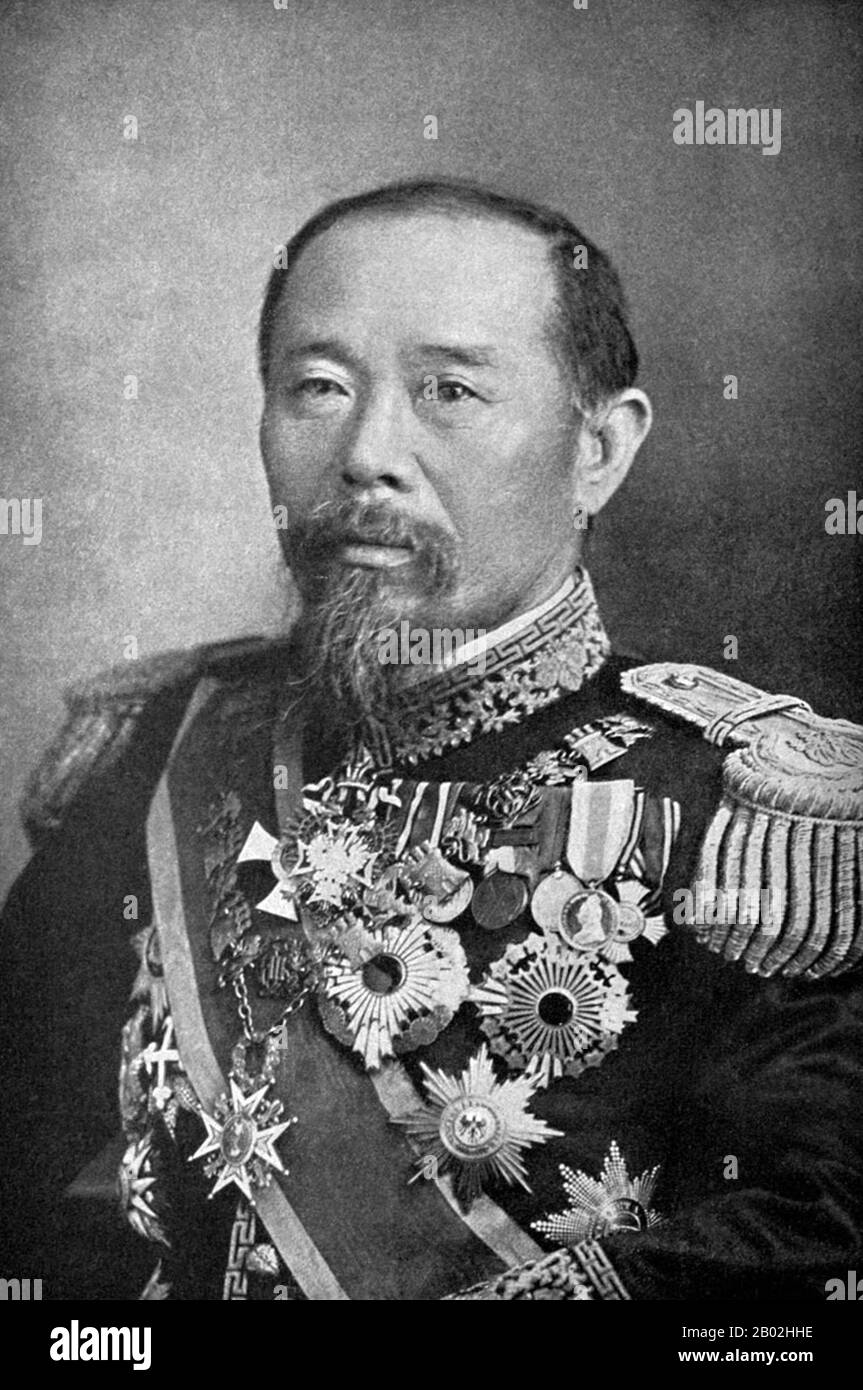 Le prince Itō Hirobumi, (伊藤 博文?, 16 octobre 1841 – 26 octobre 1909, également appelé Hirofumi / Hakubun et Shunsuke dans sa jeunesse) était un samouraï du domaine de Chōshū, un homme d'État japonais, quatre fois Premier ministre du Japon (les 1ère, 5ème, 7ème et 10ème), genrō et un résident général de Corée. Itō a été assassiné par Un militant coréen de l'indépendance, Un Jung-geun, en 1909. Banque D'Images
