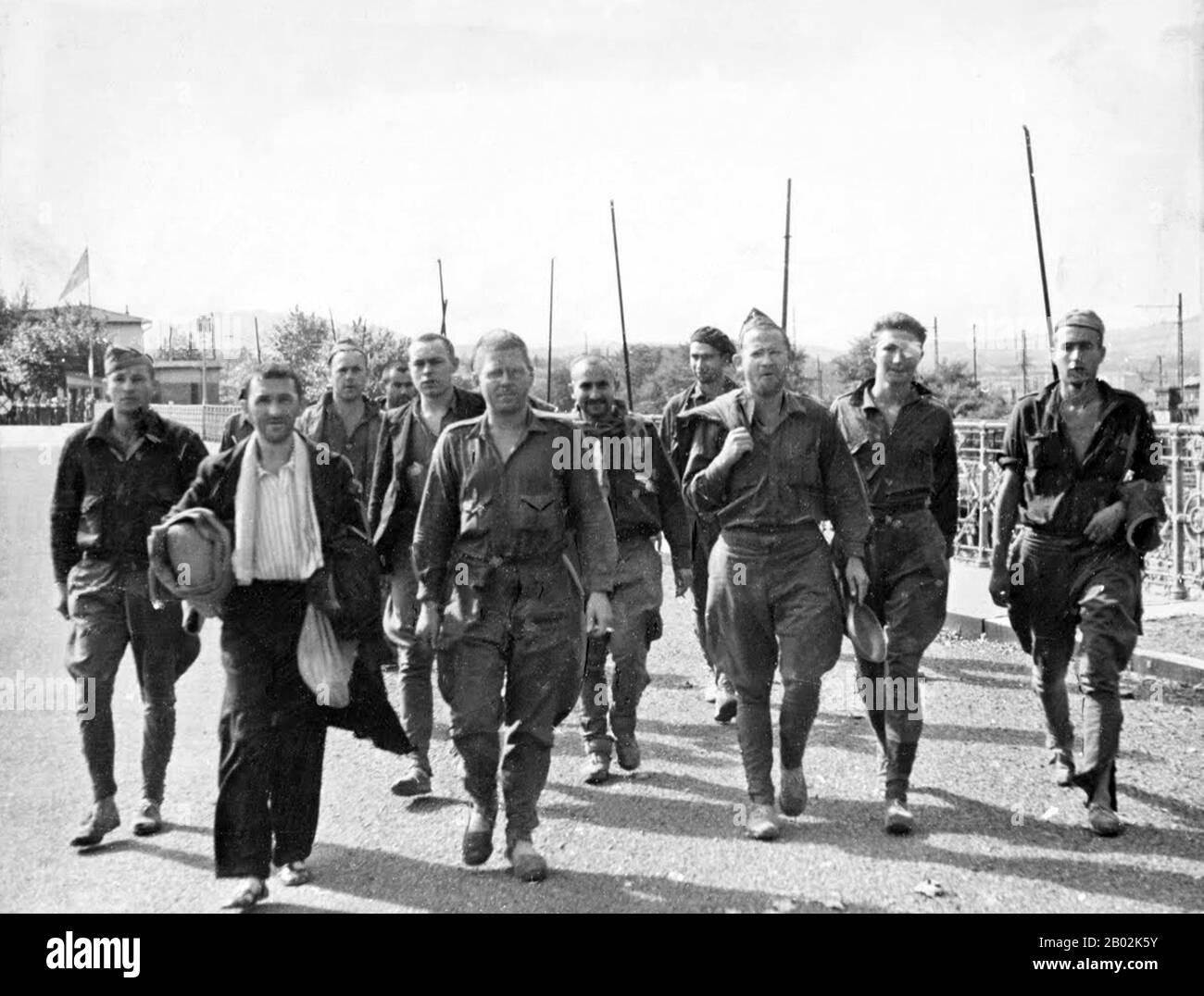 La Brigade Abraham Lincoln était un groupe de volontaires des États-Unis qui ont servi dans la guerre civile espagnole comme soldats, techniciens, personnel médical et aviateurs luttant pour les forces républicaines espagnoles dans le cadre des Brigades internationales, contre les forces fascistes de Francisco Franco et les nationalistes espagnols. Sur les quelque 2 800 volontaires américains, entre 750 et 800 ont été tués en action ou morts de blessures ou de maladie. Banque D'Images