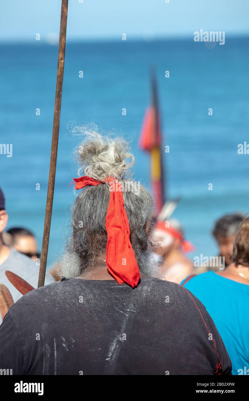 Fremantle, Australie Occidentale. 25 janvier 2020. Les Autochtones et d'autres Australiens se rassemblent, sur Bathers Beach et autour de Kidigo Arthouse, à Fremantle, Perth, en Australie occidentale, pour célébrer la culture, la musique et la danse autochtones comme alternative à la Journée nationale de l'Australie. Crédit: Joe Kuis / Alay News Banque D'Images