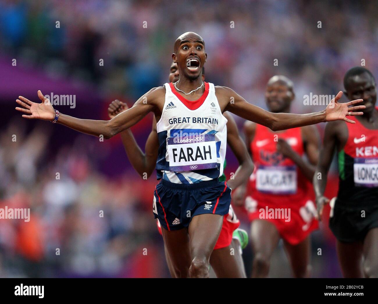 MO FARAH EST LE CHAMPION OLYMPIQUE DE 5000 M FINAL 2012 Banque D'Images