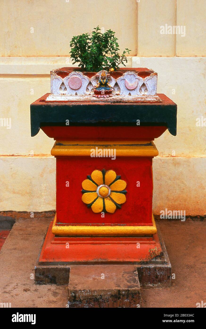 Le temple de Shri Damodar a été créé à l'origine en 1500 ce et abrite la déité hindoue Shri Damodar, une incarnation du Seigneur Shiva. Le grand temple actuel date de 1910. Banque D'Images